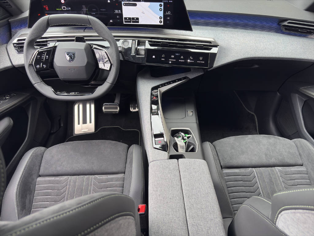 PEUGEOT 3008 long range e-GT Exclusive-image-6