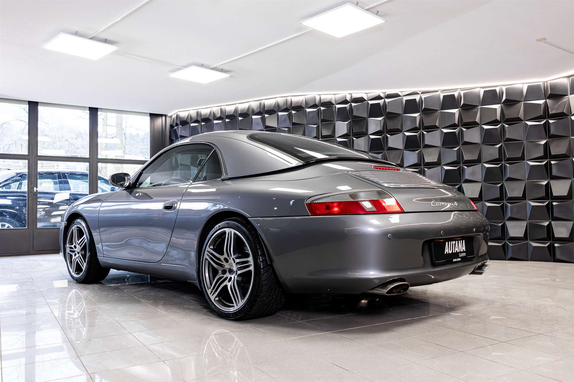 PORSCHE 911 Carrera 4 Cabrio / Hardtop!-image-4