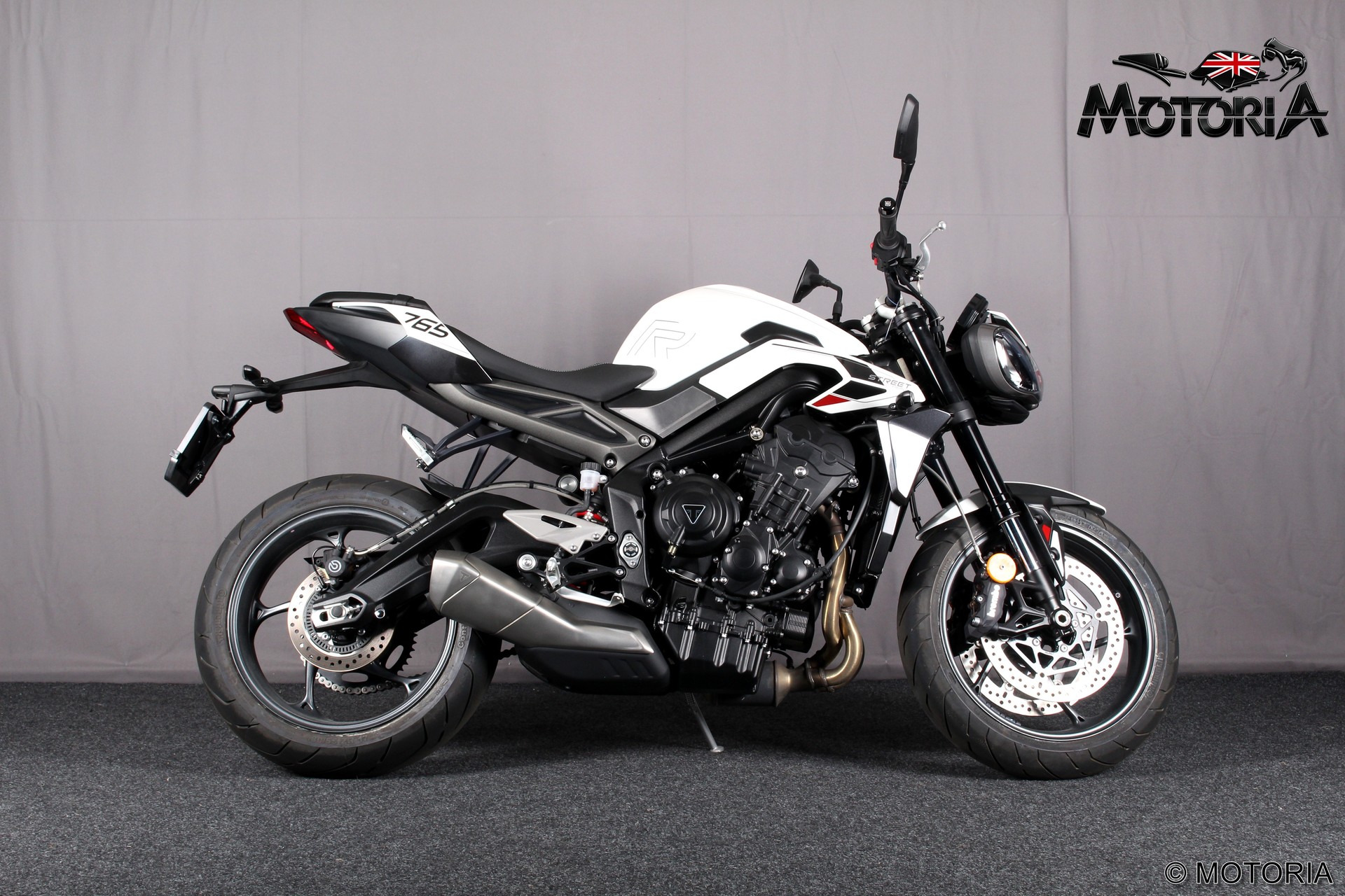 TRIUMPH Street Triple R 765-showroom-element-1