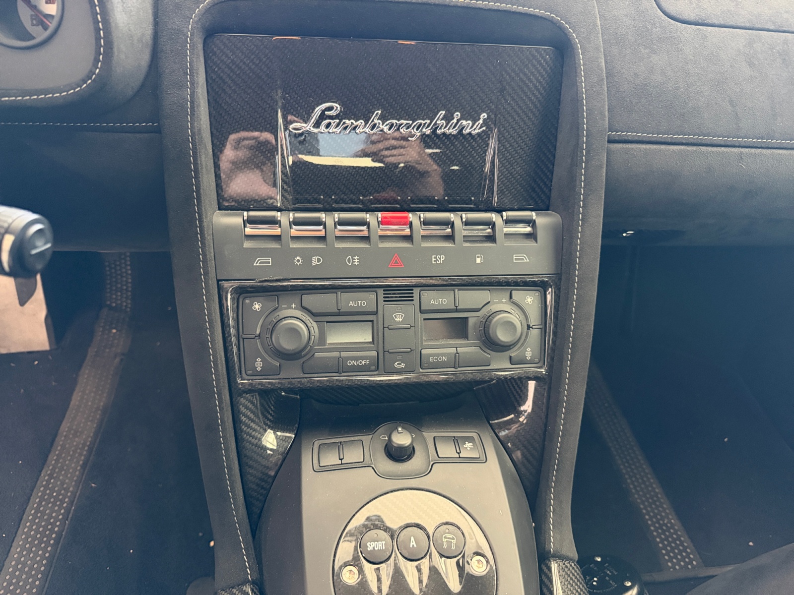 LAMBORGHINI Superleggera-image-17