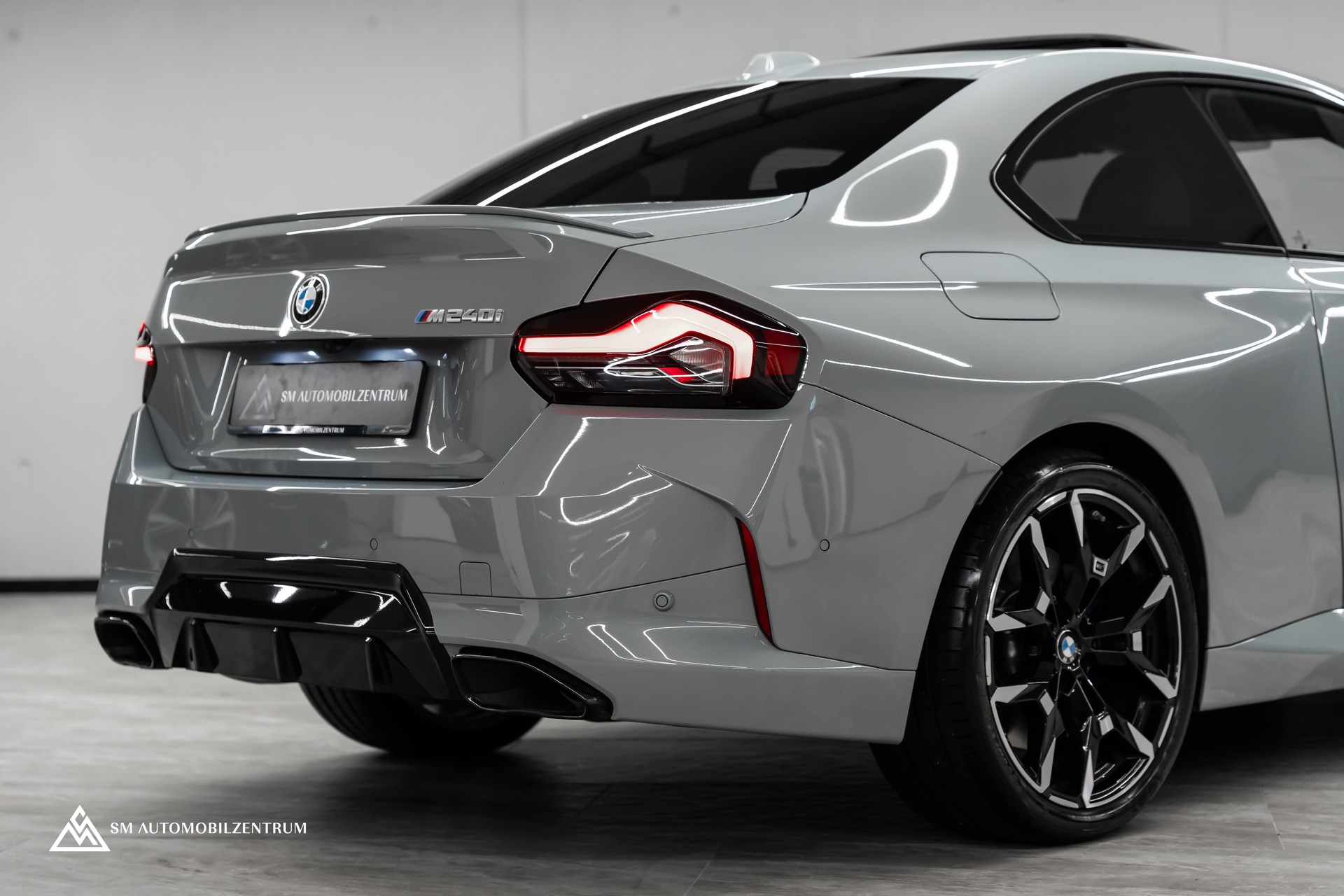 BMW M240i xDrive Coupé / Panorama / el. Memorysitze / Werksgarantie-image-8