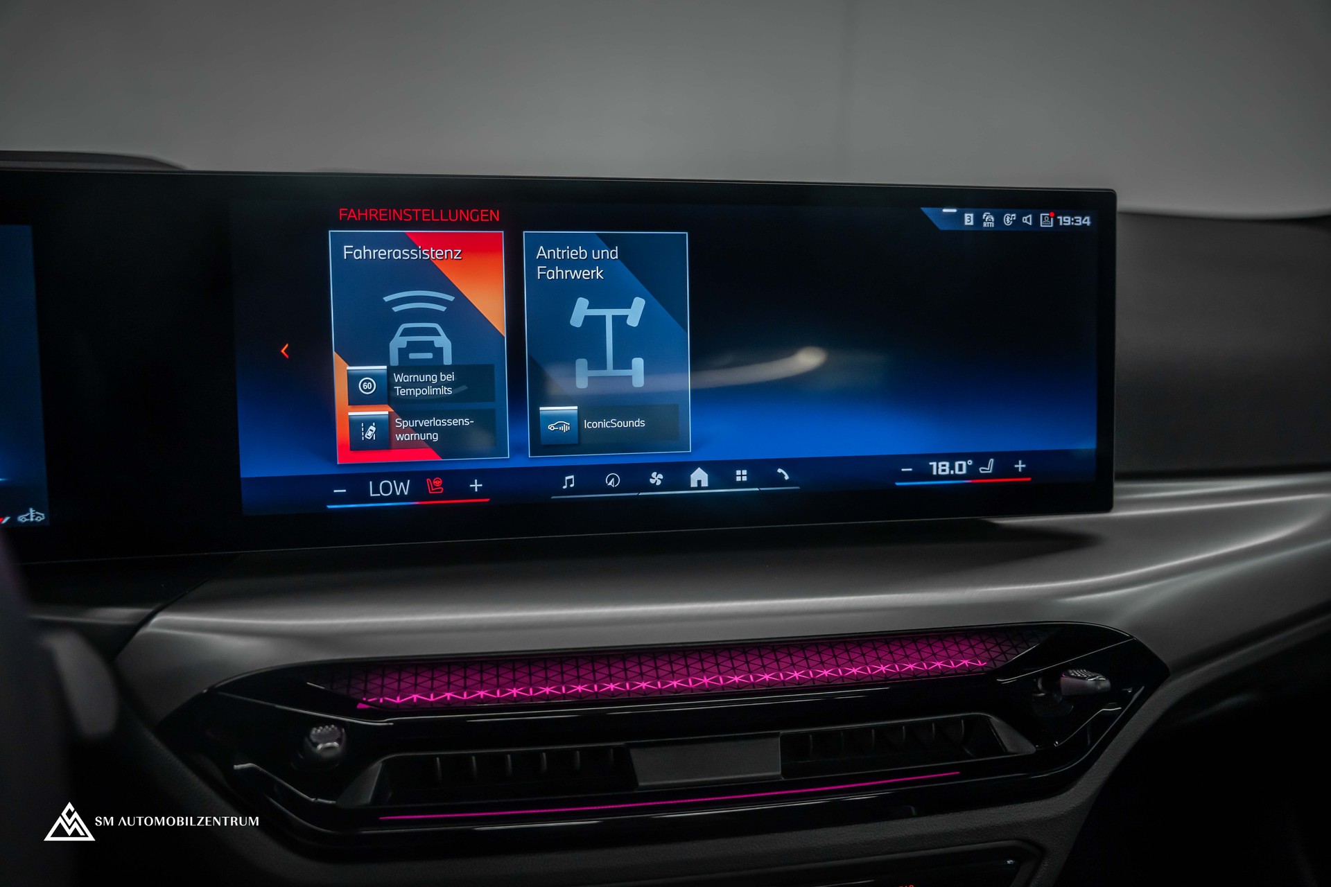 BMW M240i xDrive Coupé / Panorama / el. Memorysitze / Werksgarantie-image-36