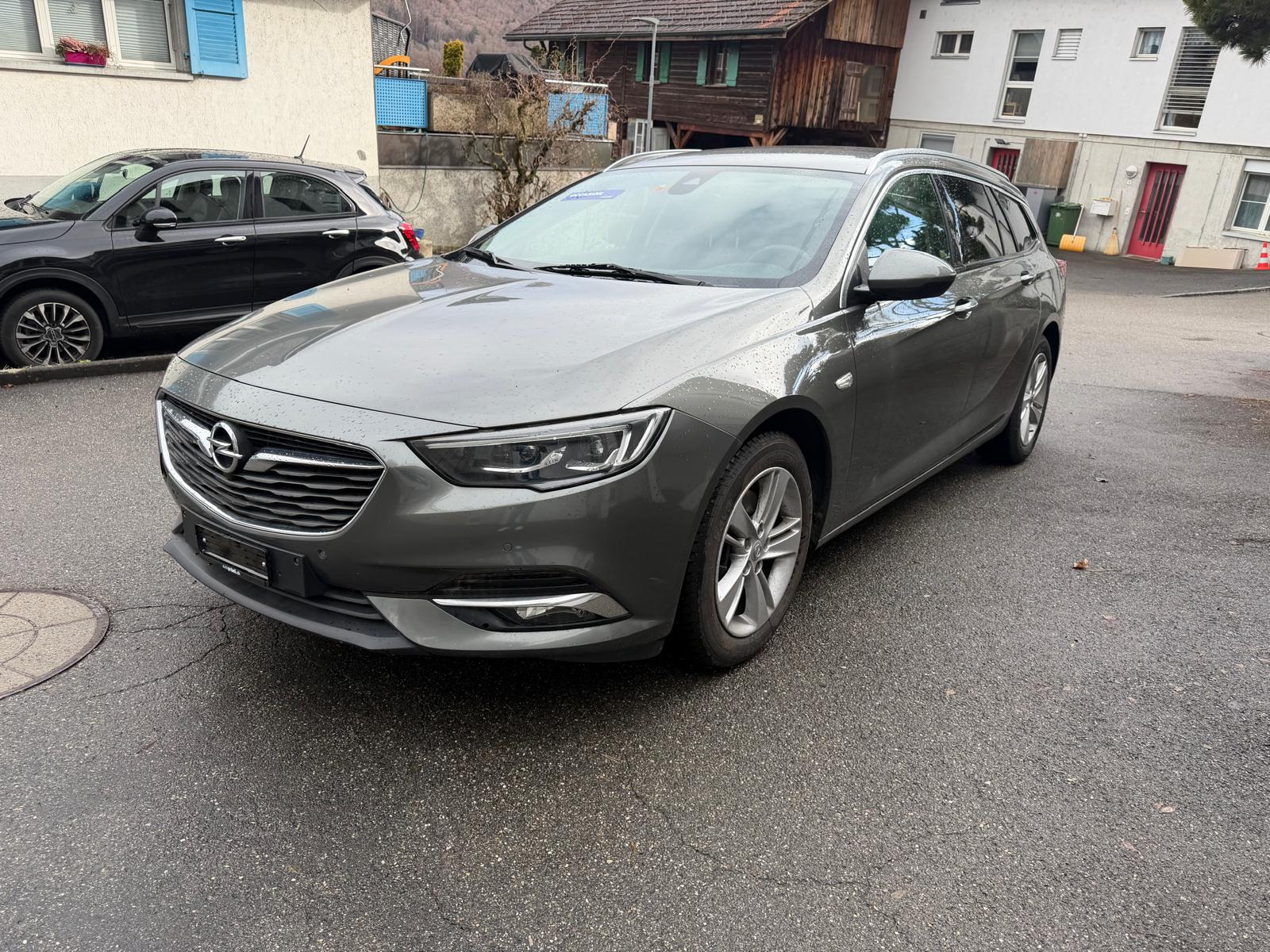 OPEL Insignia 2.0 CDTI Sports Tourer Edition Automatic-image-2