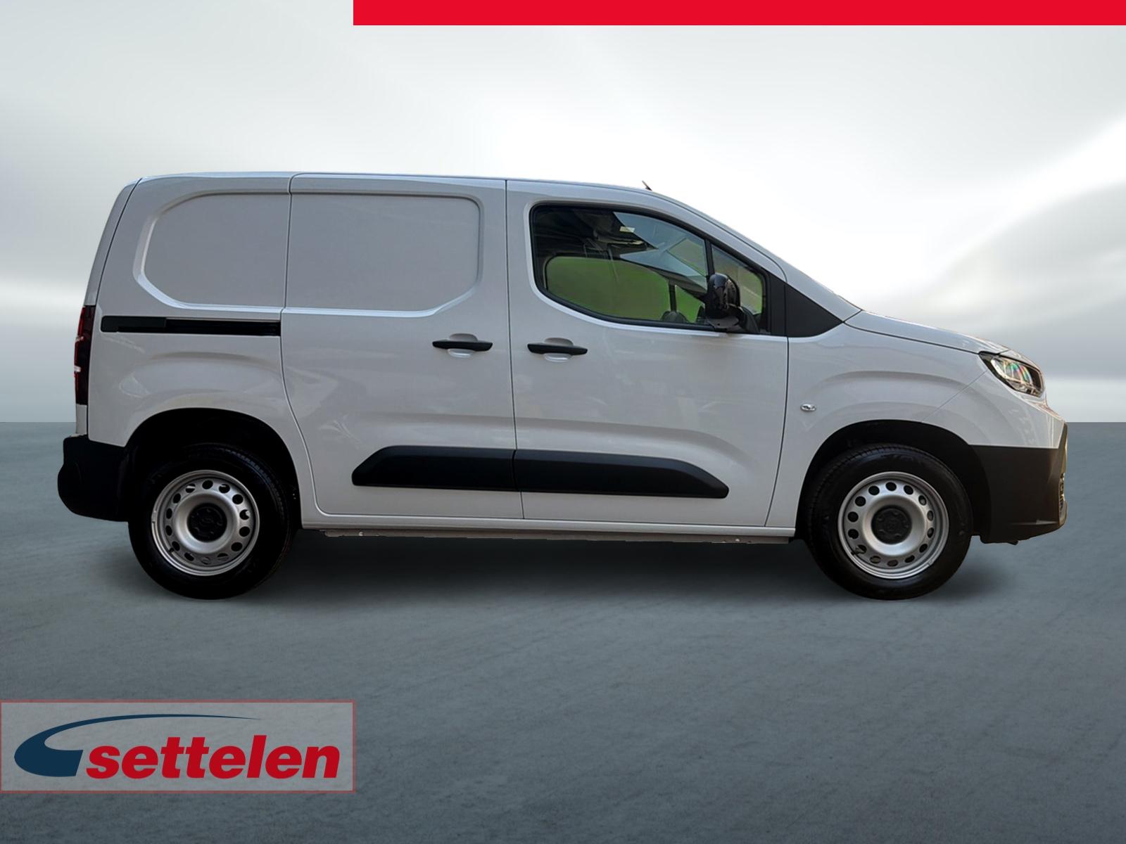 TOYOTA PROACE CITY Van L1 1.5 D Active-image-3