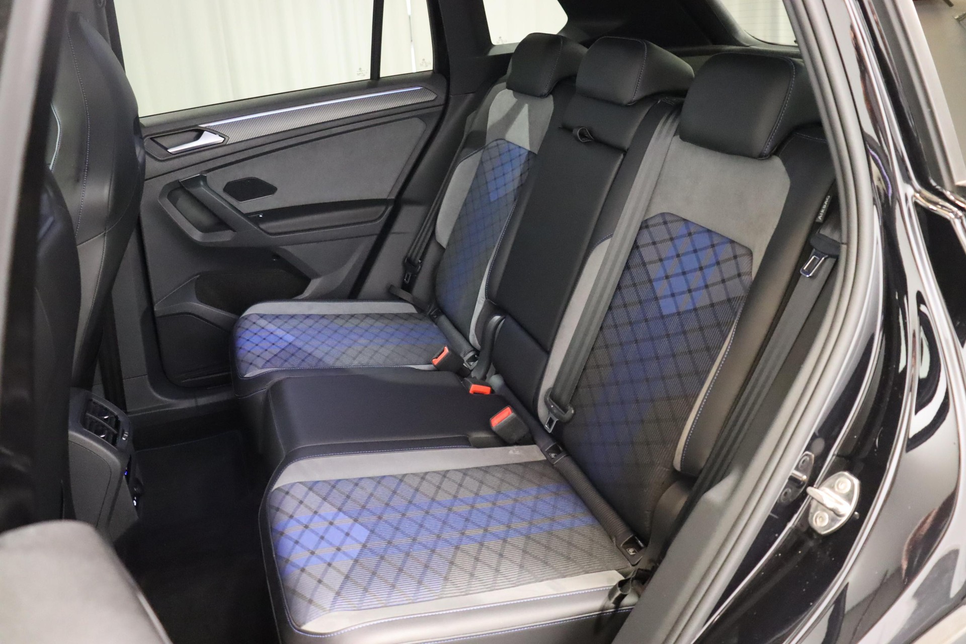 VW Tiguan 2.0 TSI R DSG-image-10