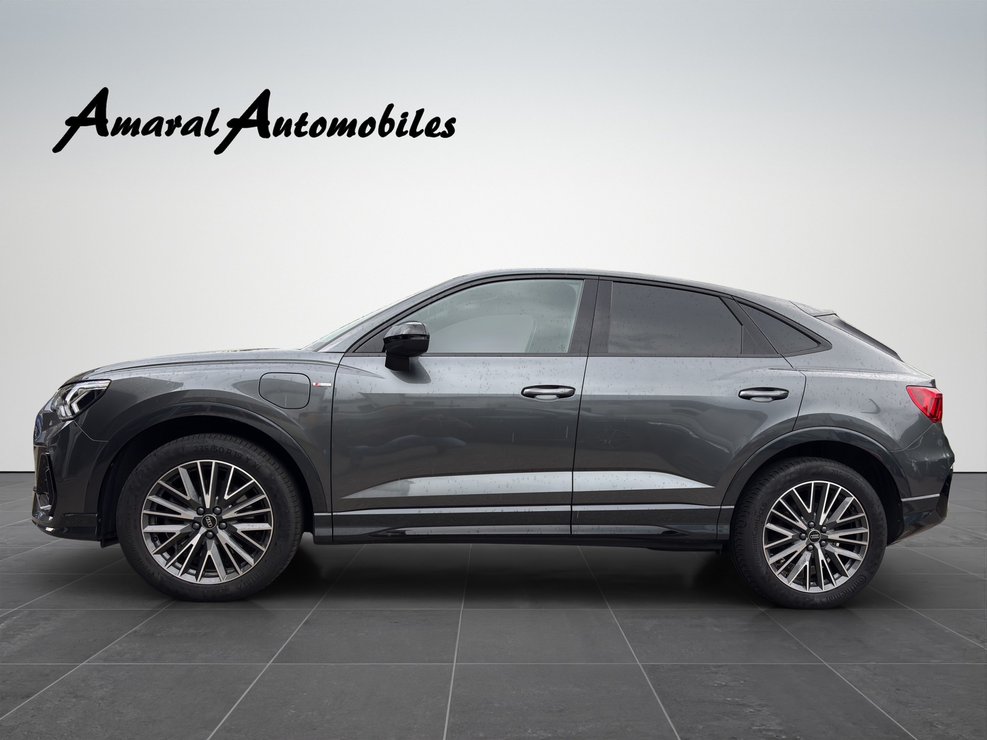 AUDI Q3 Sportback 45 TFSI e S line S-tronic-image-2