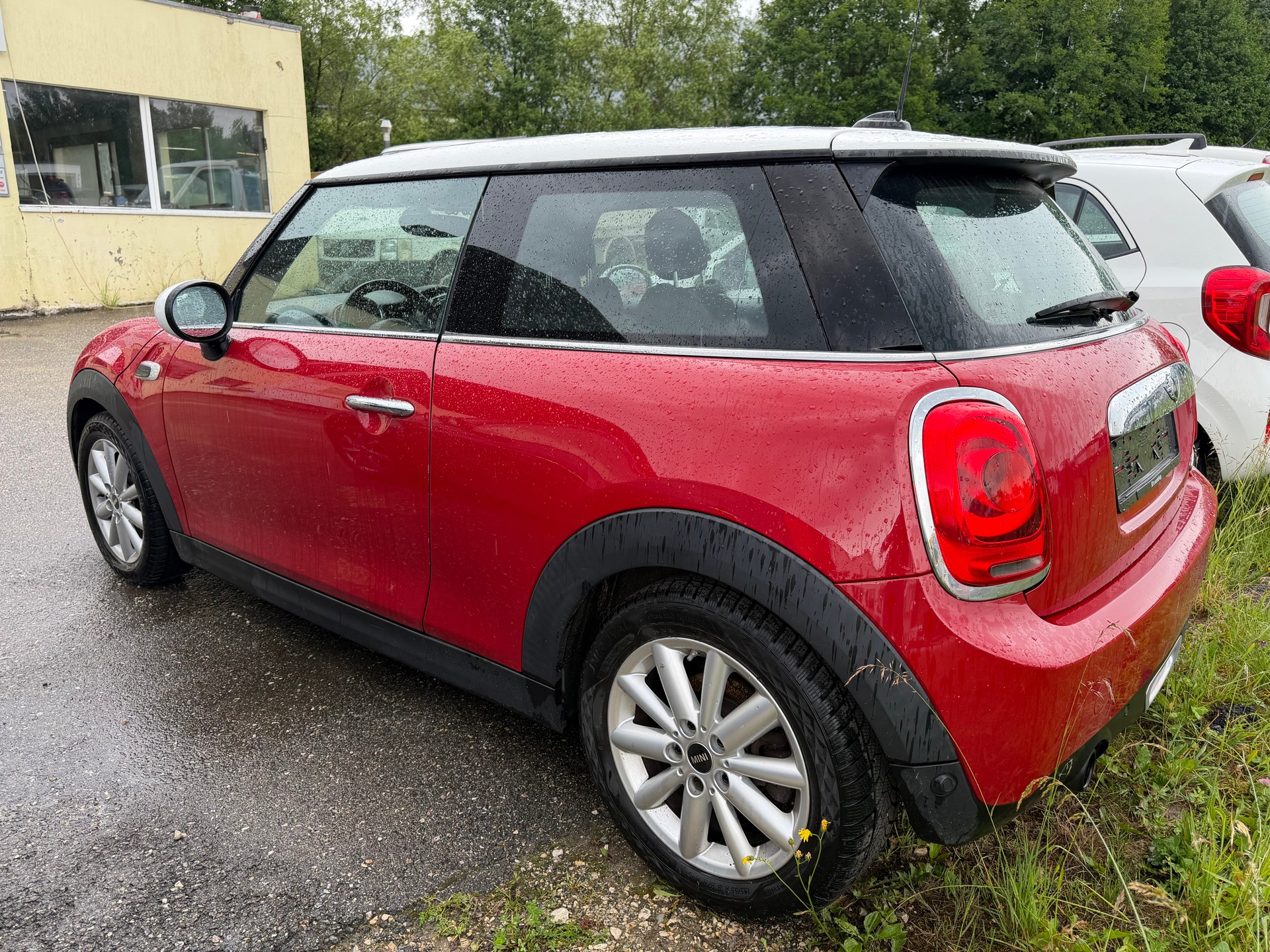 MINI Cooper-image-2