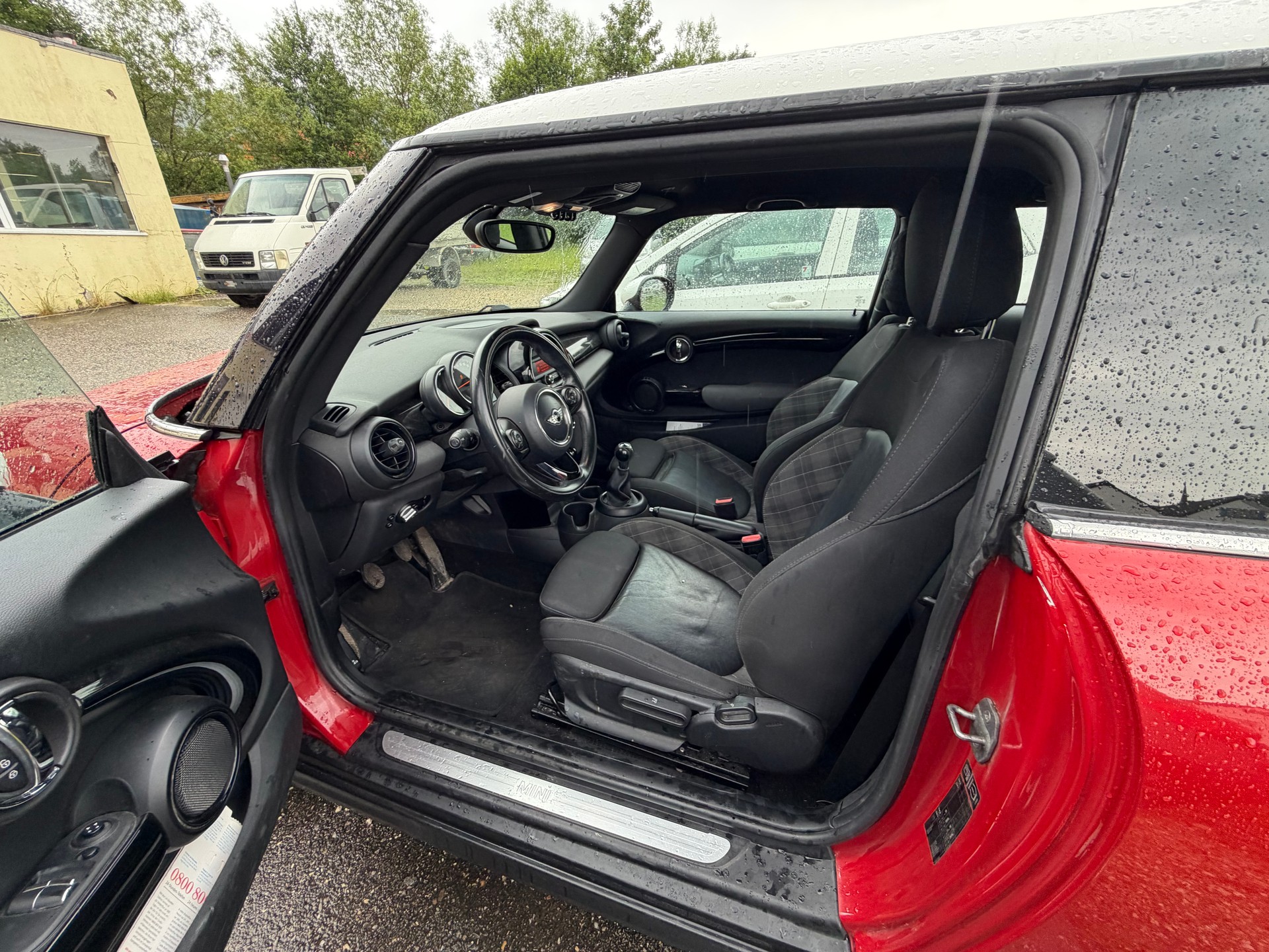 MINI Cooper-image-10