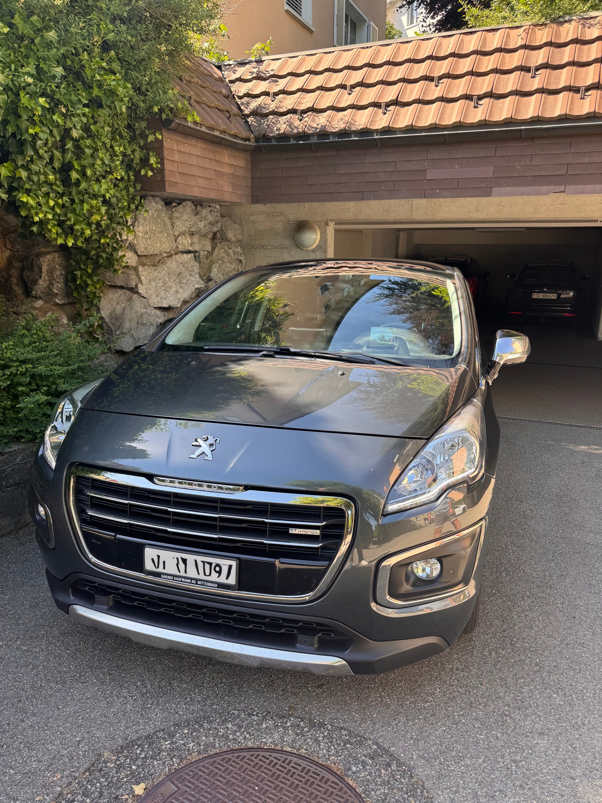 PEUGEOT 2.0 HDi HYbrid4 102g-image-0