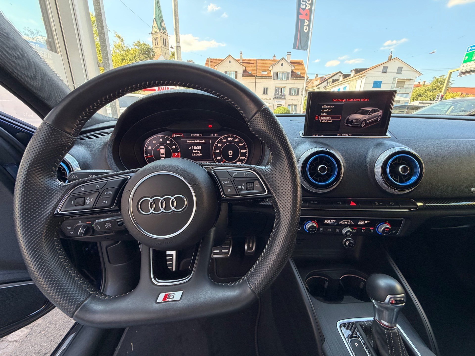 AUDI S3 2.0 TFSI QUATTRO *** MFK 02.26 & ASSISTENZPAKET ***-image-8