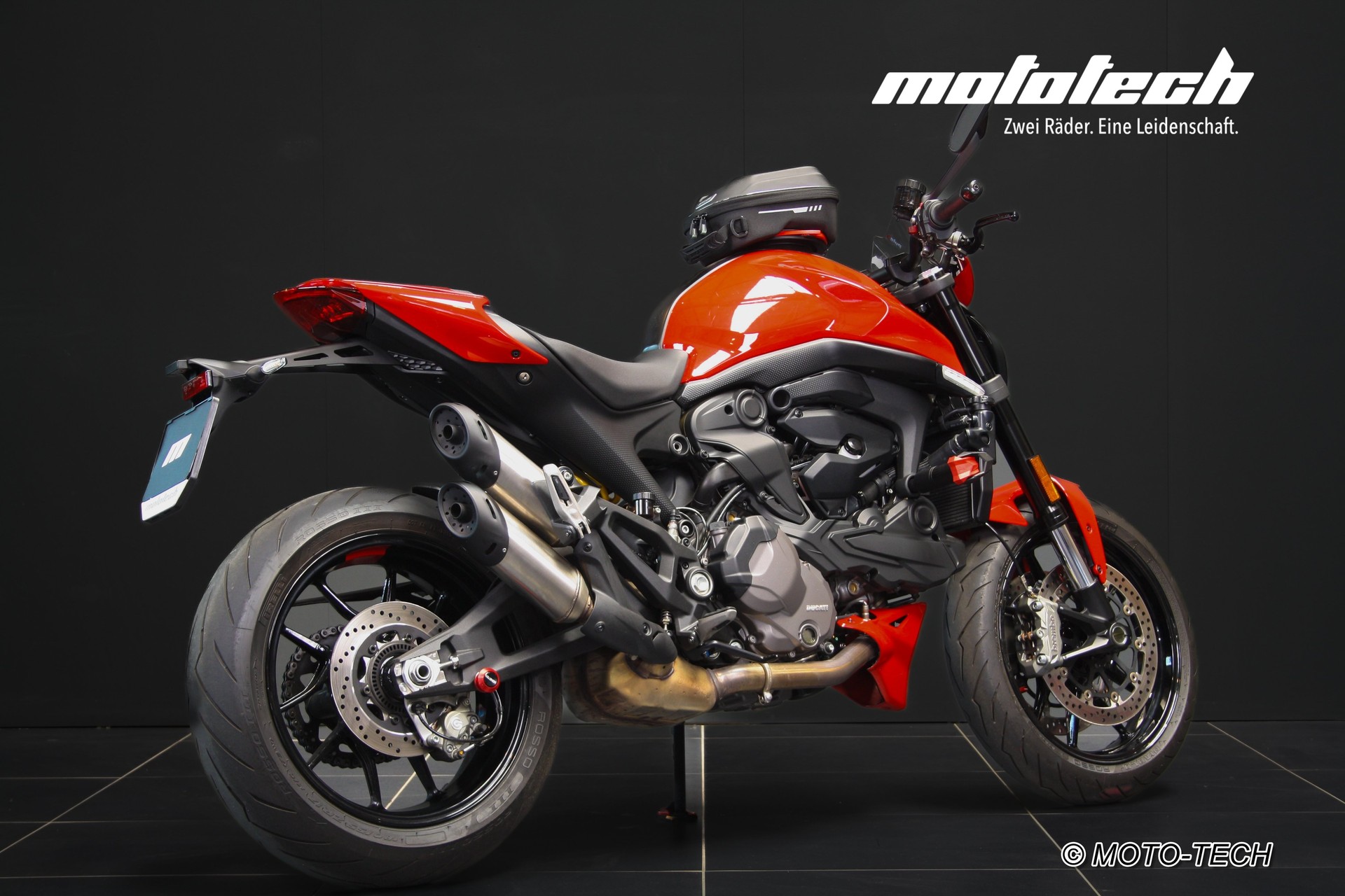 DUCATI Monster + 937-showroom-element-2