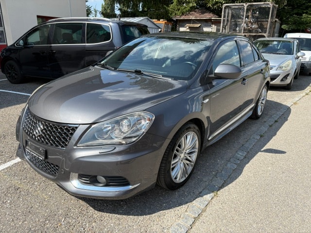 SUZUKI Kizashi 2.4 Sergio Cellano 4WD CVT-image-0