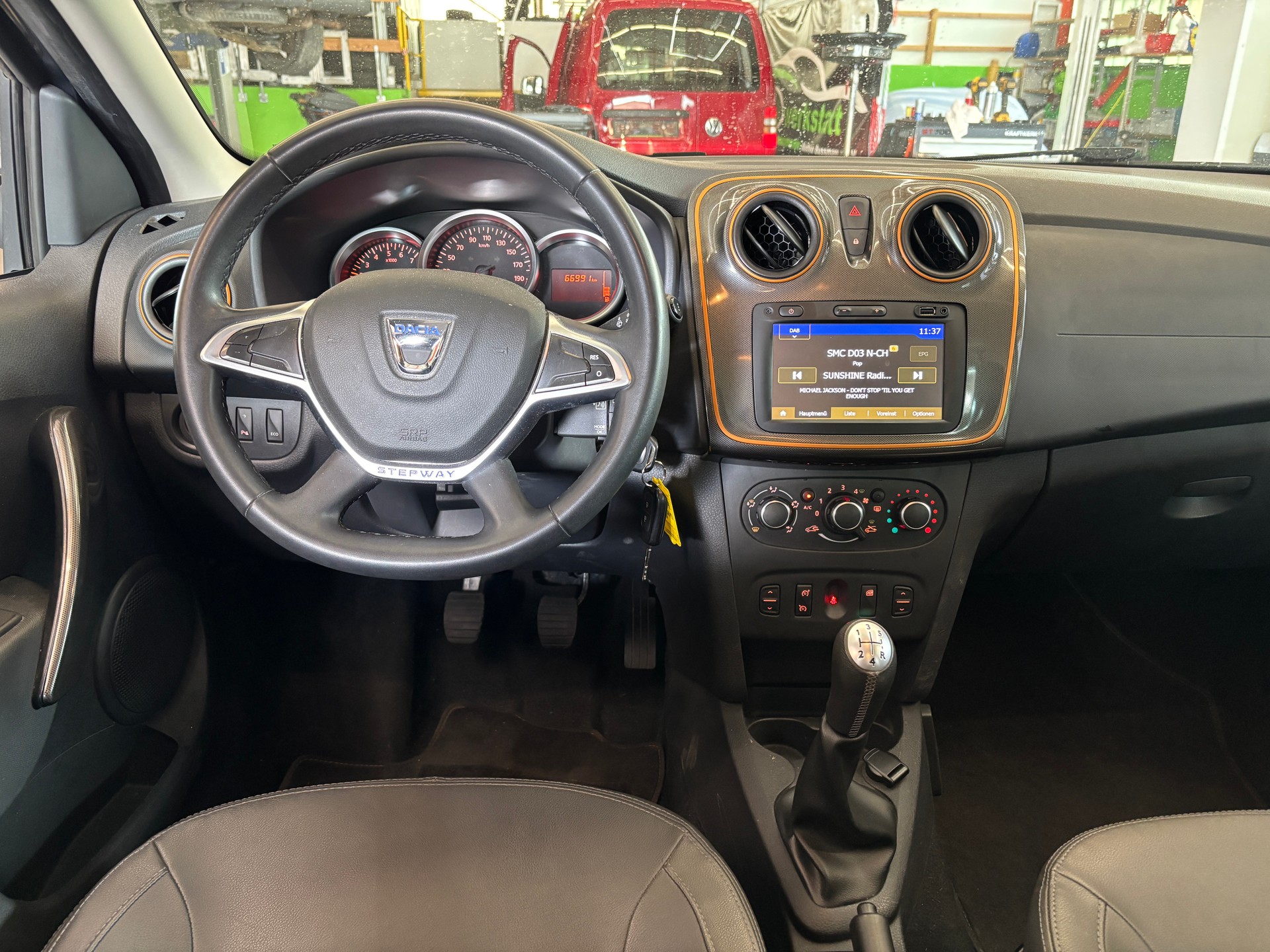 DACIA Logan MCV 0.9 Stepway Unlimited-image-8