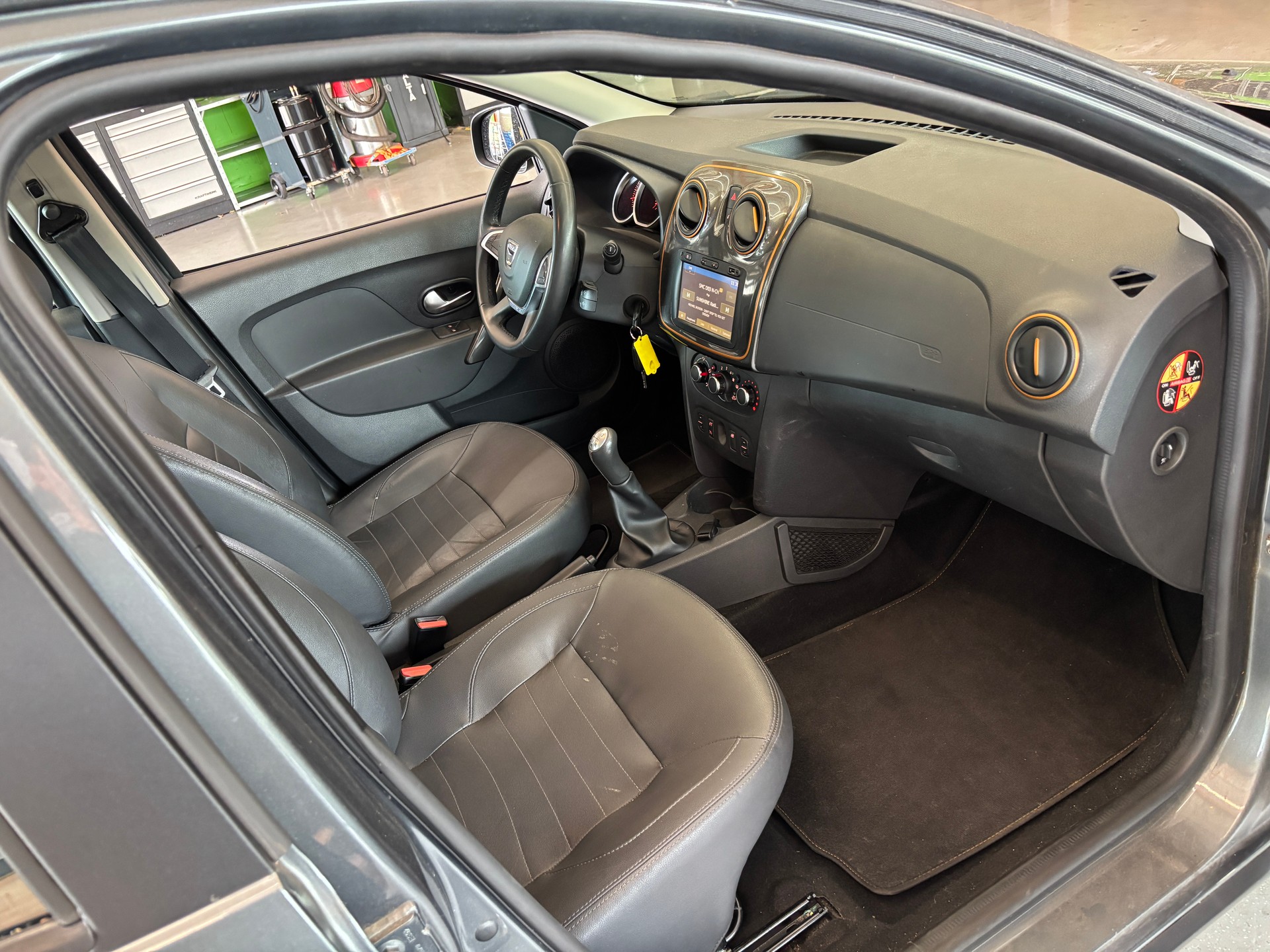 DACIA Logan MCV 0.9 Stepway Unlimited-image-9