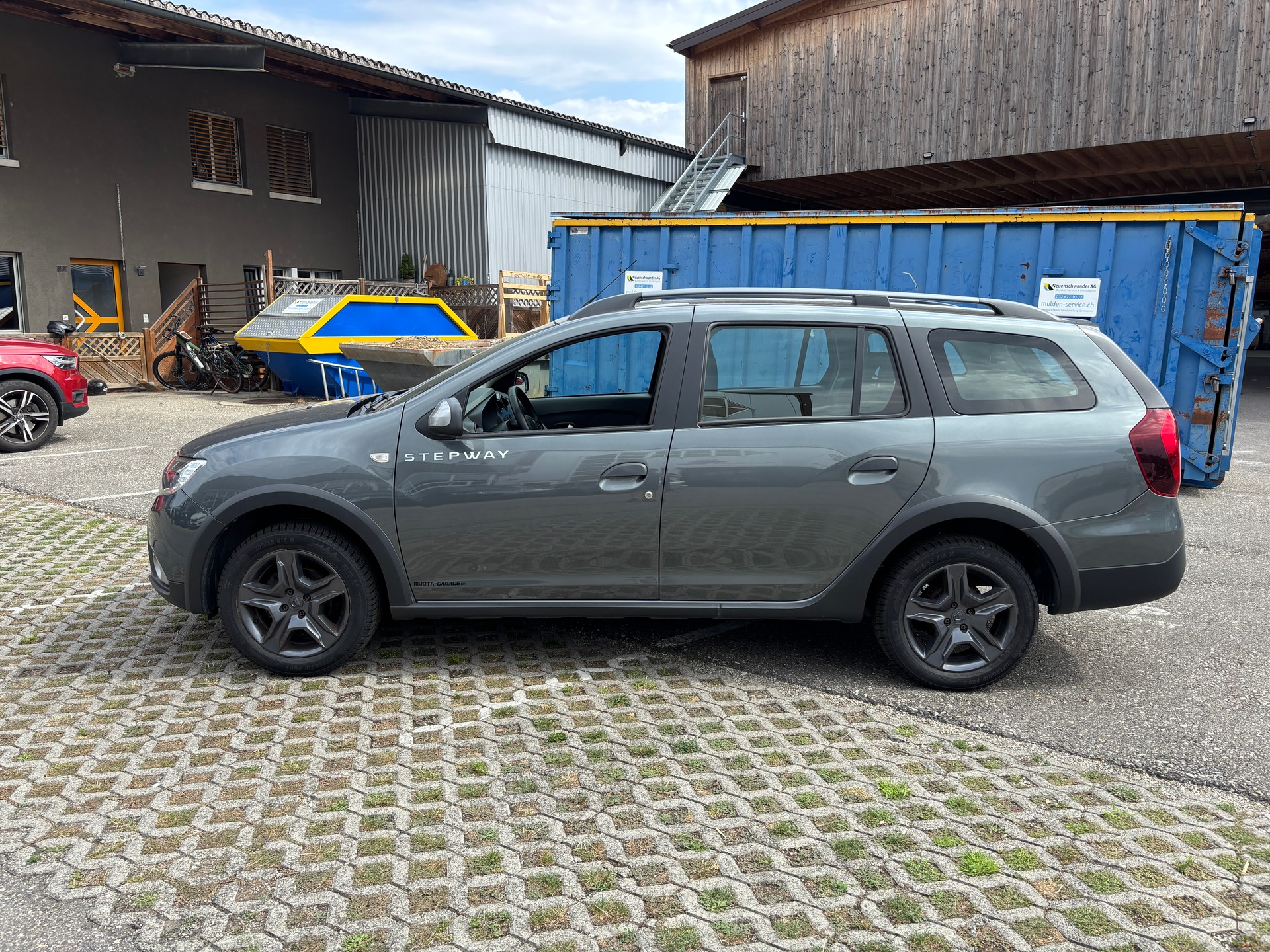 DACIA Logan MCV 0.9 Stepway Unlimited-image-2