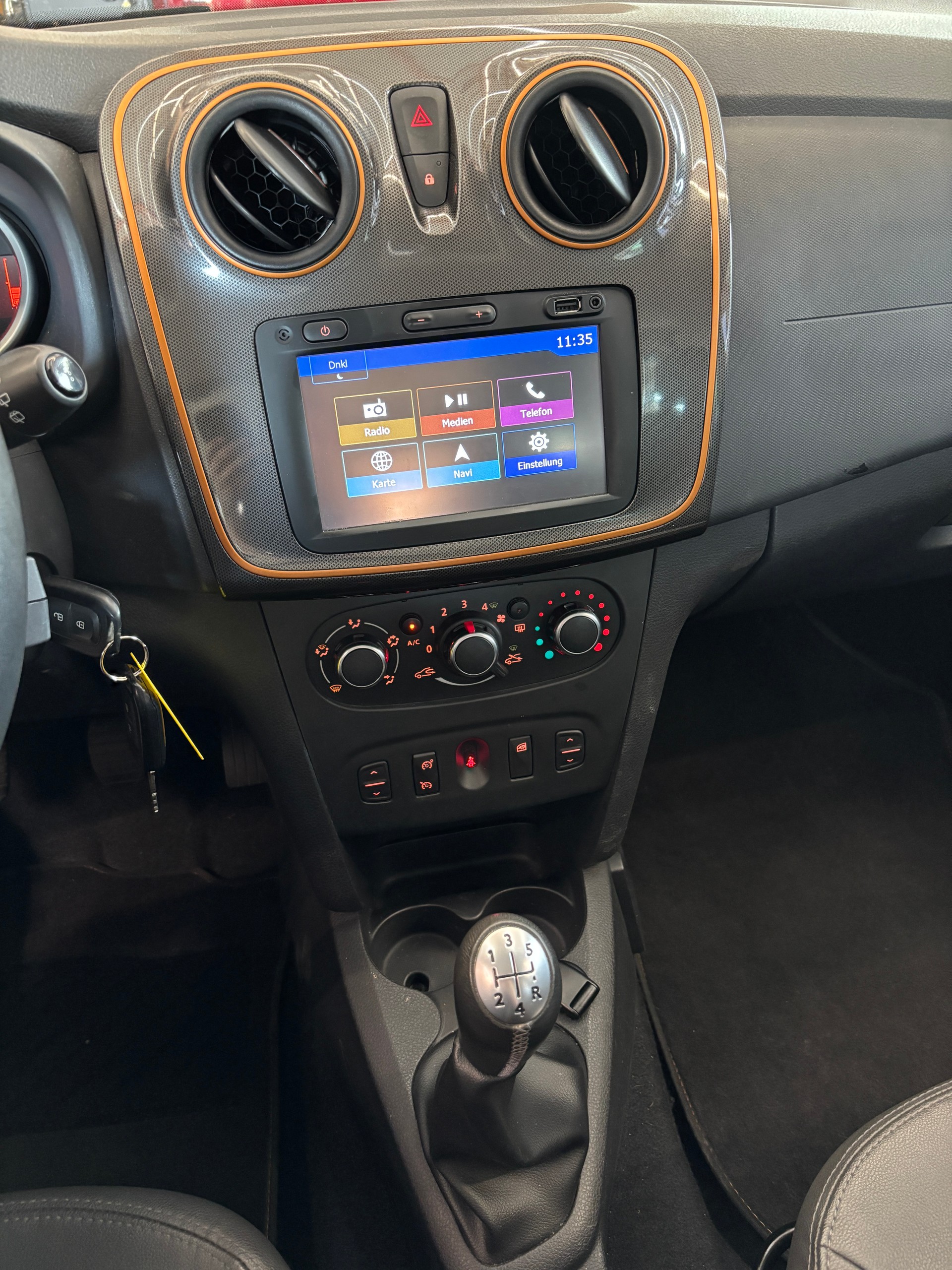 DACIA Logan MCV 0.9 Stepway Unlimited-image-11