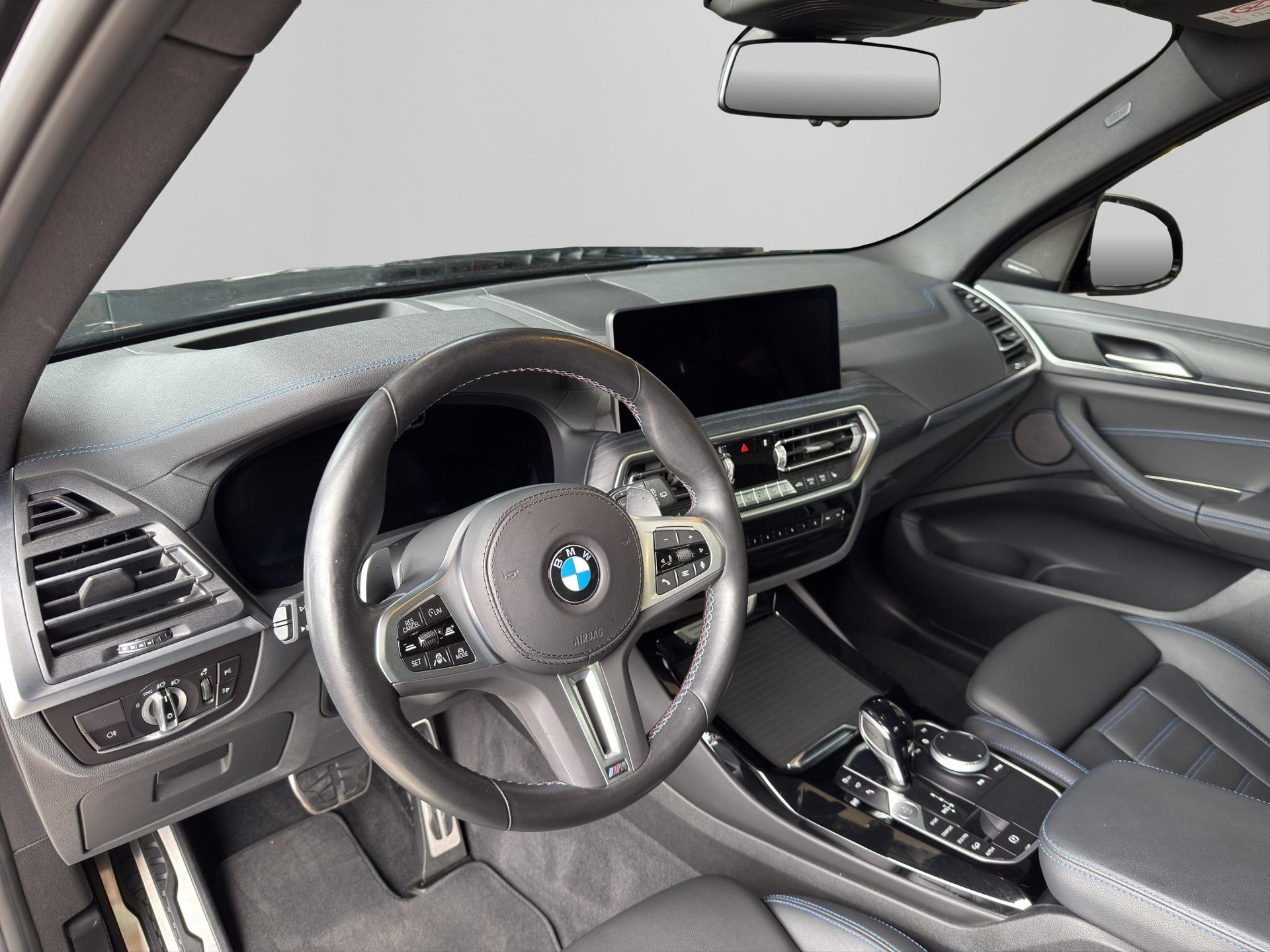 BMW X3 M40i-image-12