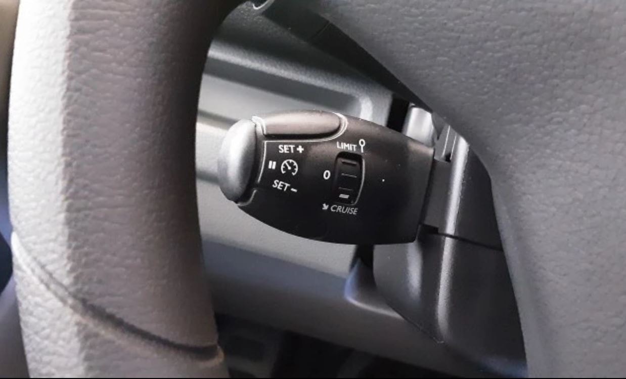 OPEL Vivaro Kombi 2.7 t L 1.5 CDTI 120 Essentia S/S-image-13