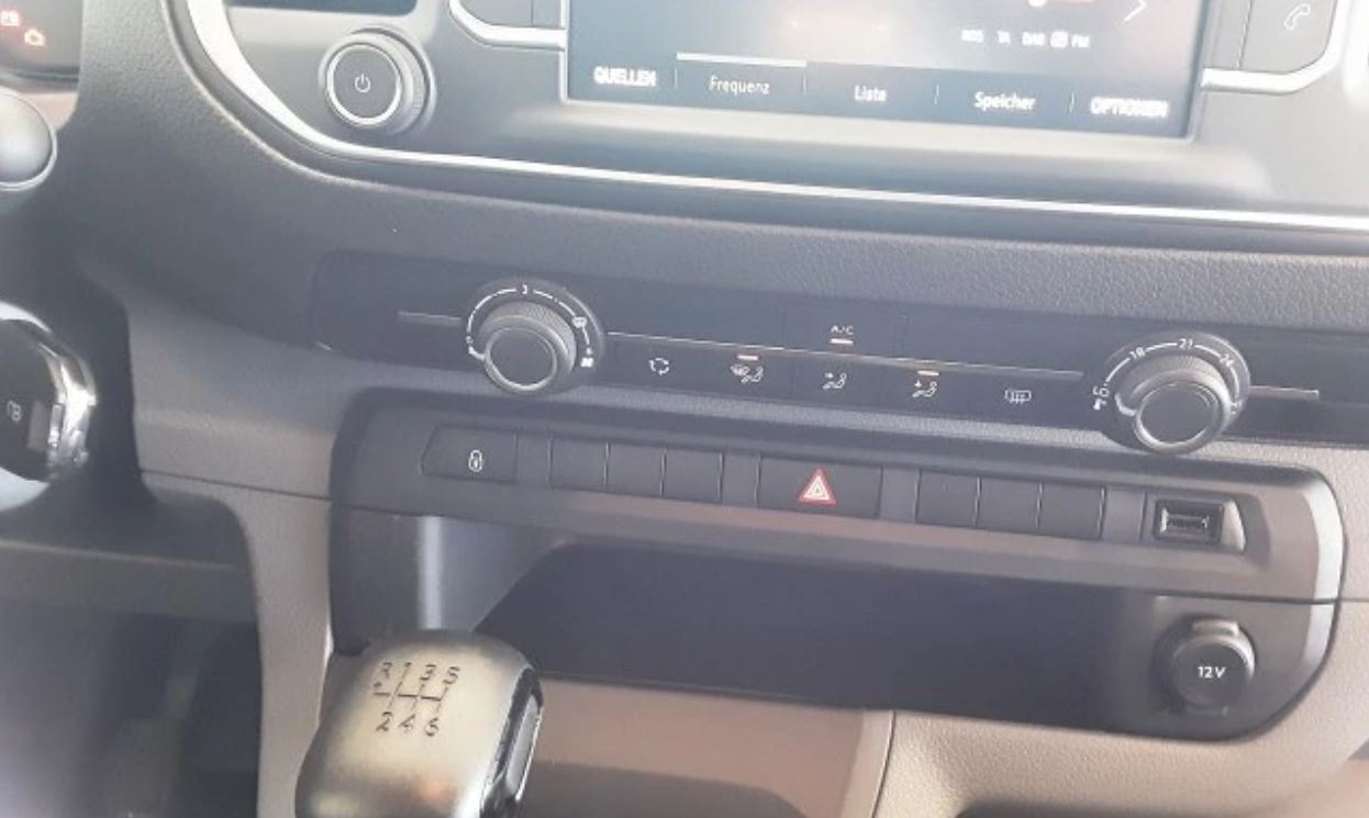 OPEL Vivaro Kombi 2.7 t L 1.5 CDTI 120 Essentia S/S-image-11