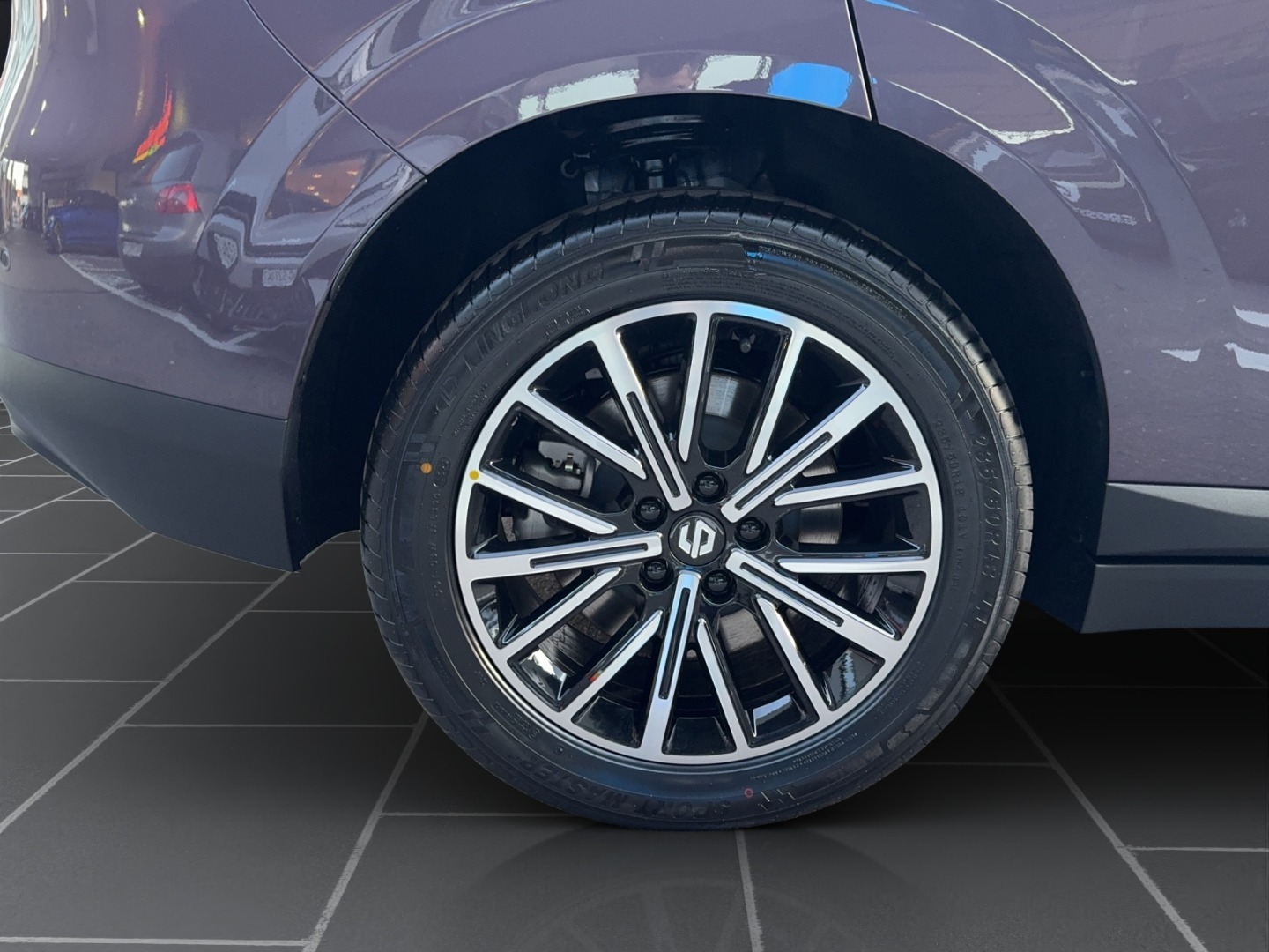 LEAPMOTOR B10 1.5 Hybrid EV-image-10