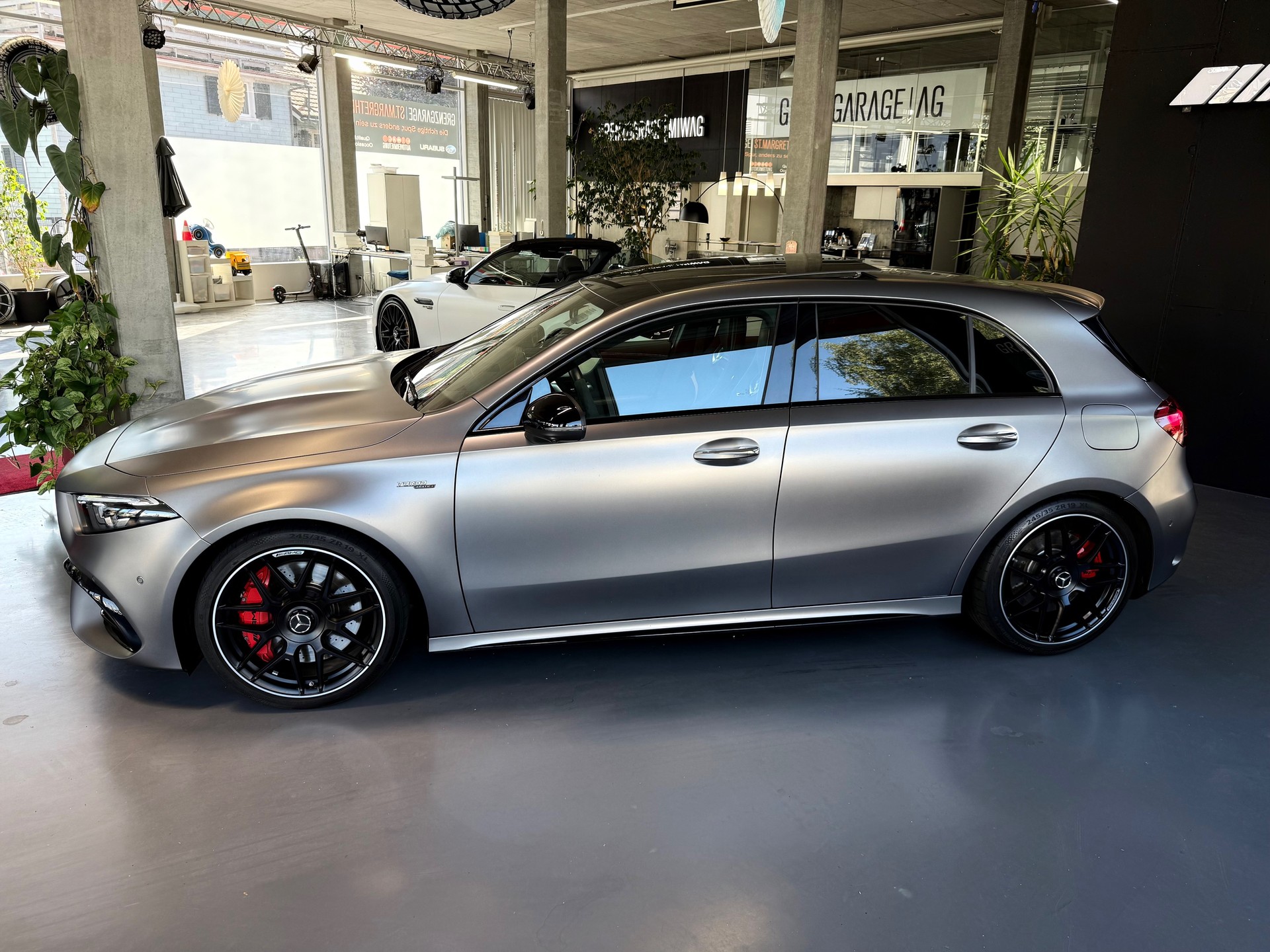 MERCEDES-BENZ A AMG 45 S 4Matic+ 8G-DCT-image-5