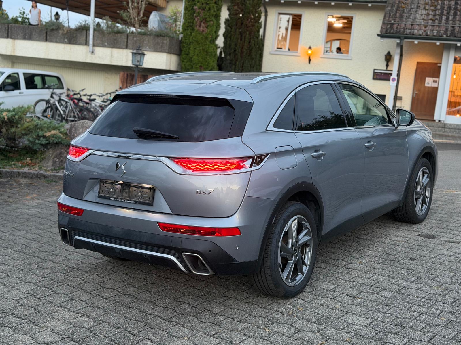 DS AUTOMOBILES DS 7 Crossback E-Tense 300 4x4 Louvre-image-5