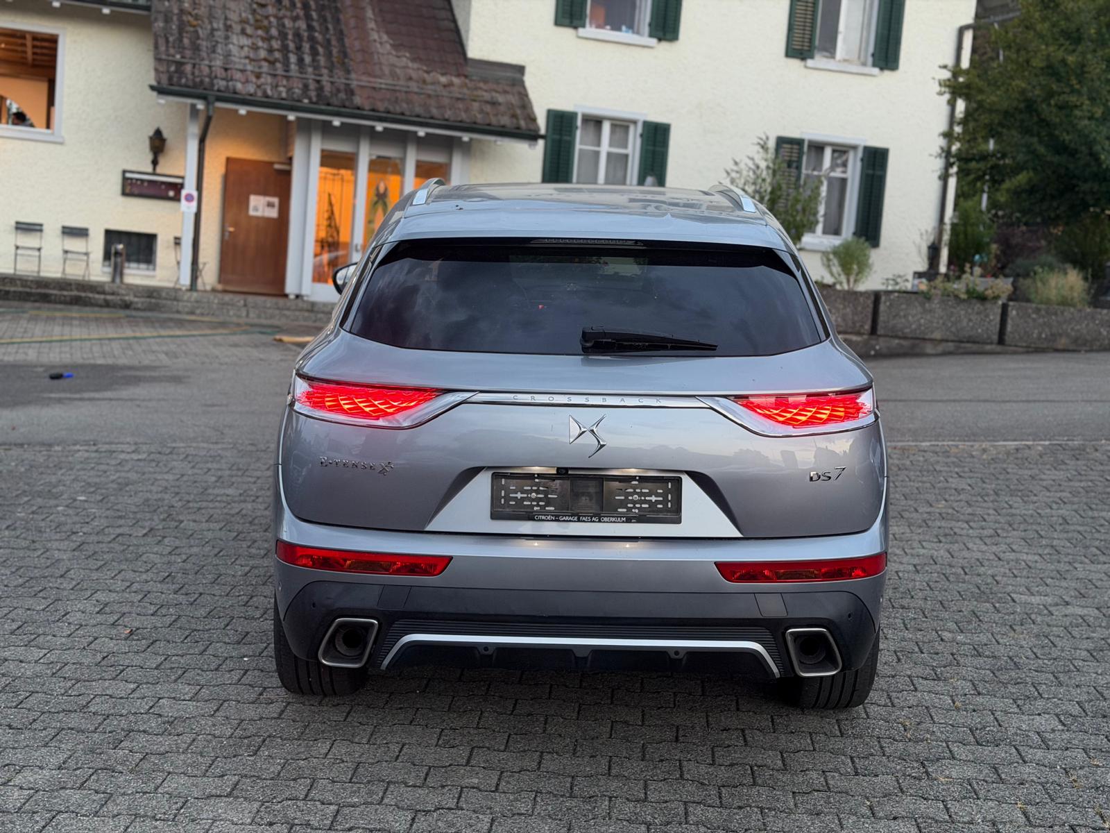 DS AUTOMOBILES DS 7 Crossback E-Tense 300 4x4 Louvre-image-4