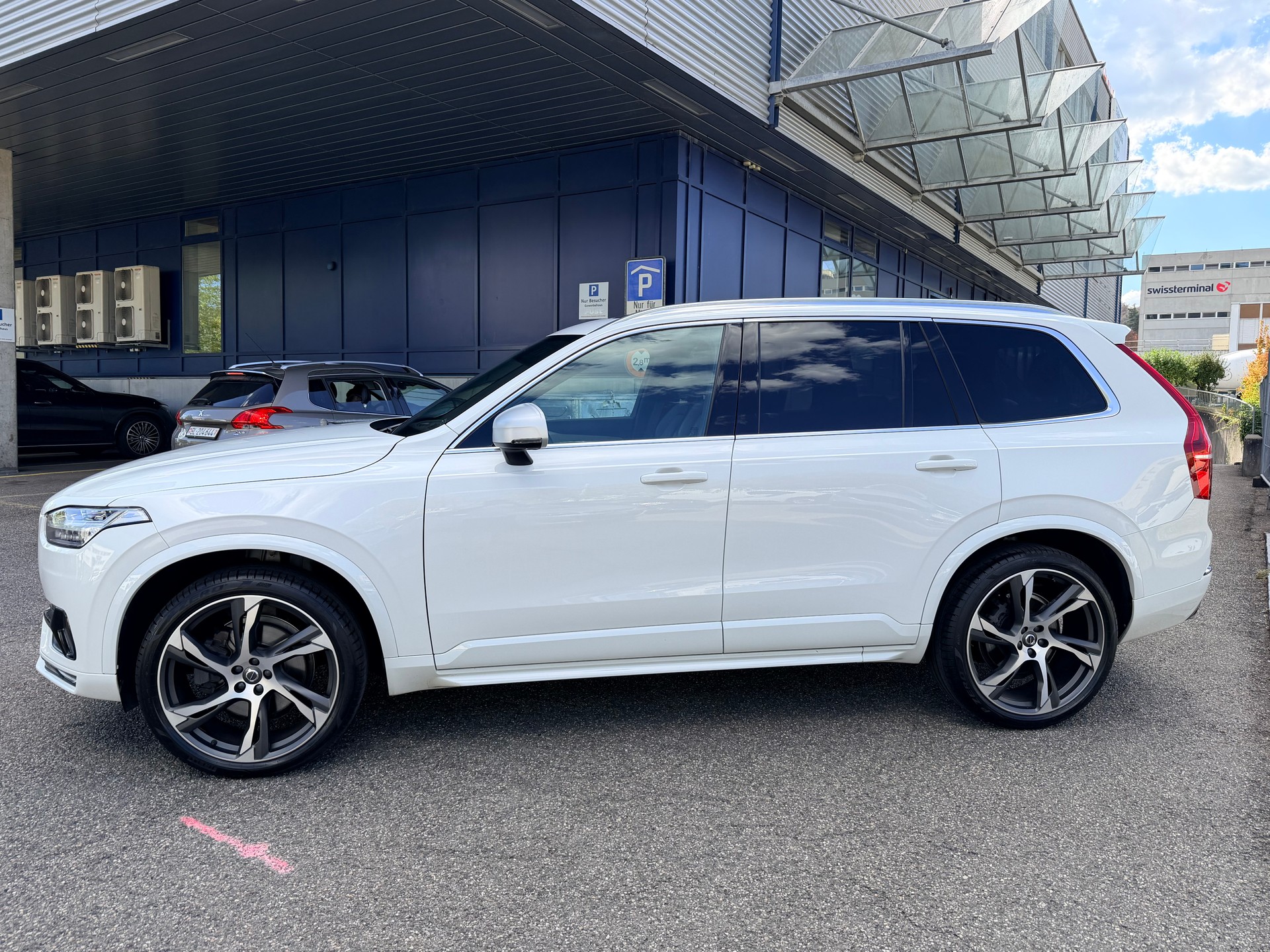 VOLVO XC90 D5 AWD R-Design Geartronic-image-5