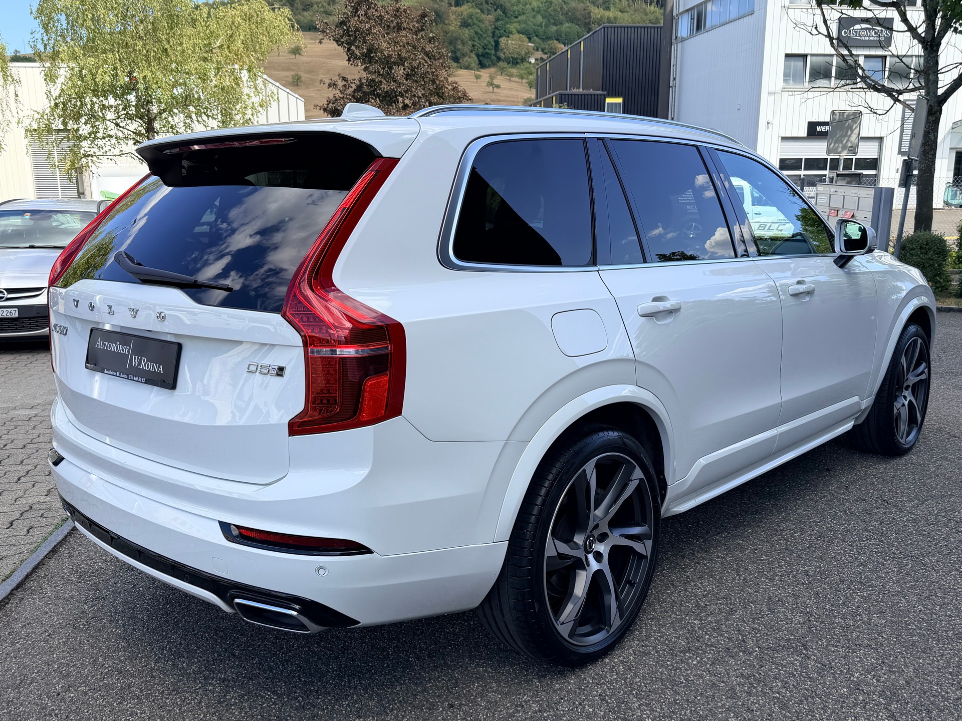 VOLVO XC90 D5 AWD R-Design Geartronic-showroom-element-2