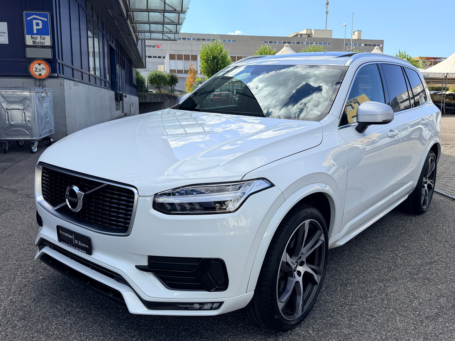 VOLVO XC90 D5 AWD R-Design Geartronic-image-6