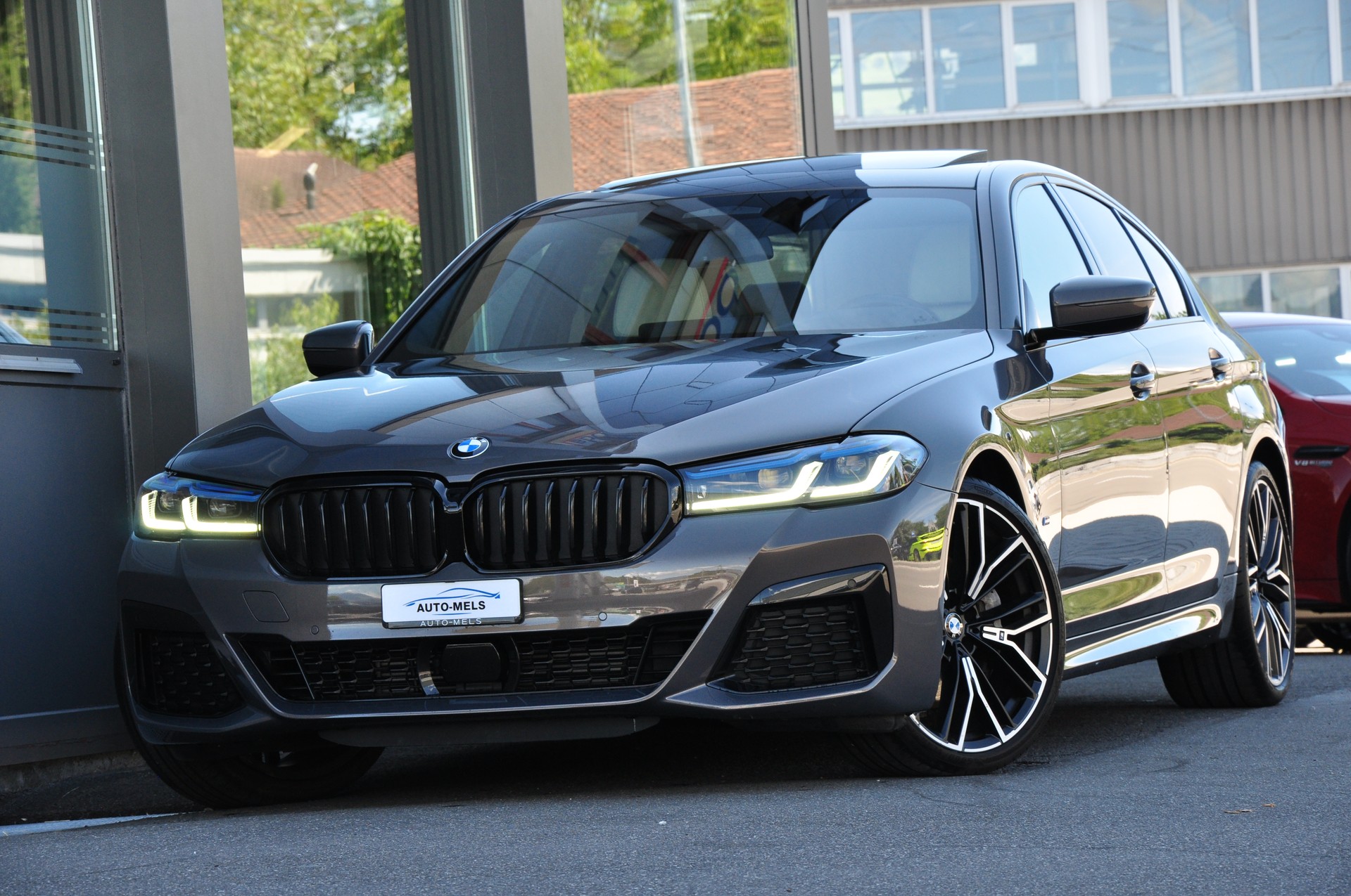 BMW 540d xDrive 48V M Sport Steptronic-image-1