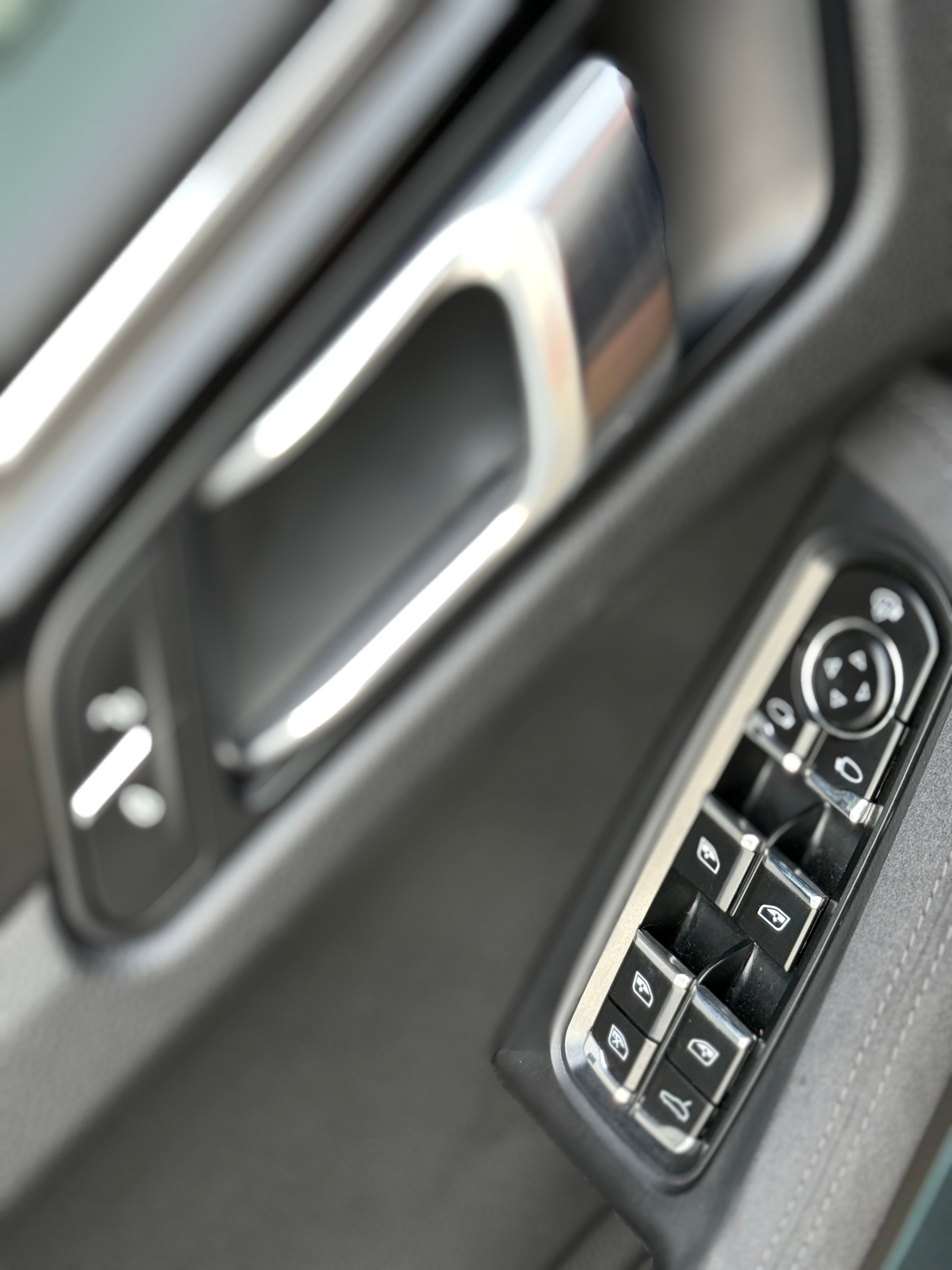 PORSCHE Macan GTS PDK-image-20