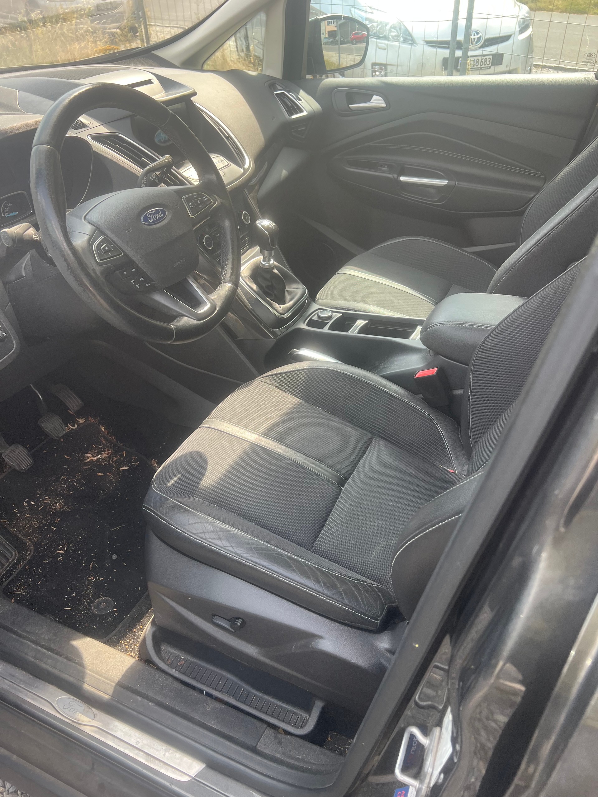 FORD GrC-Max 1.5 SCTi Titanium-image-7
