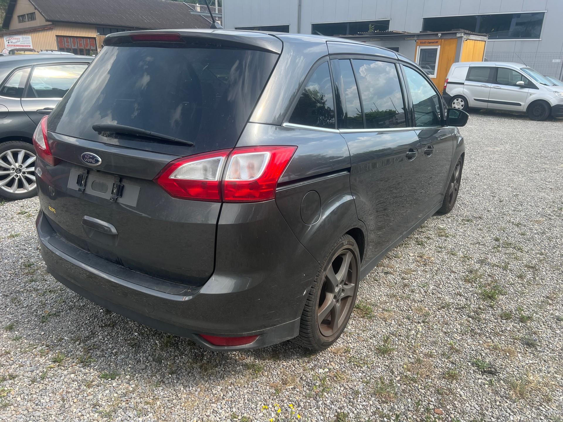 FORD GrC-Max 1.5 SCTi Titanium-image-3