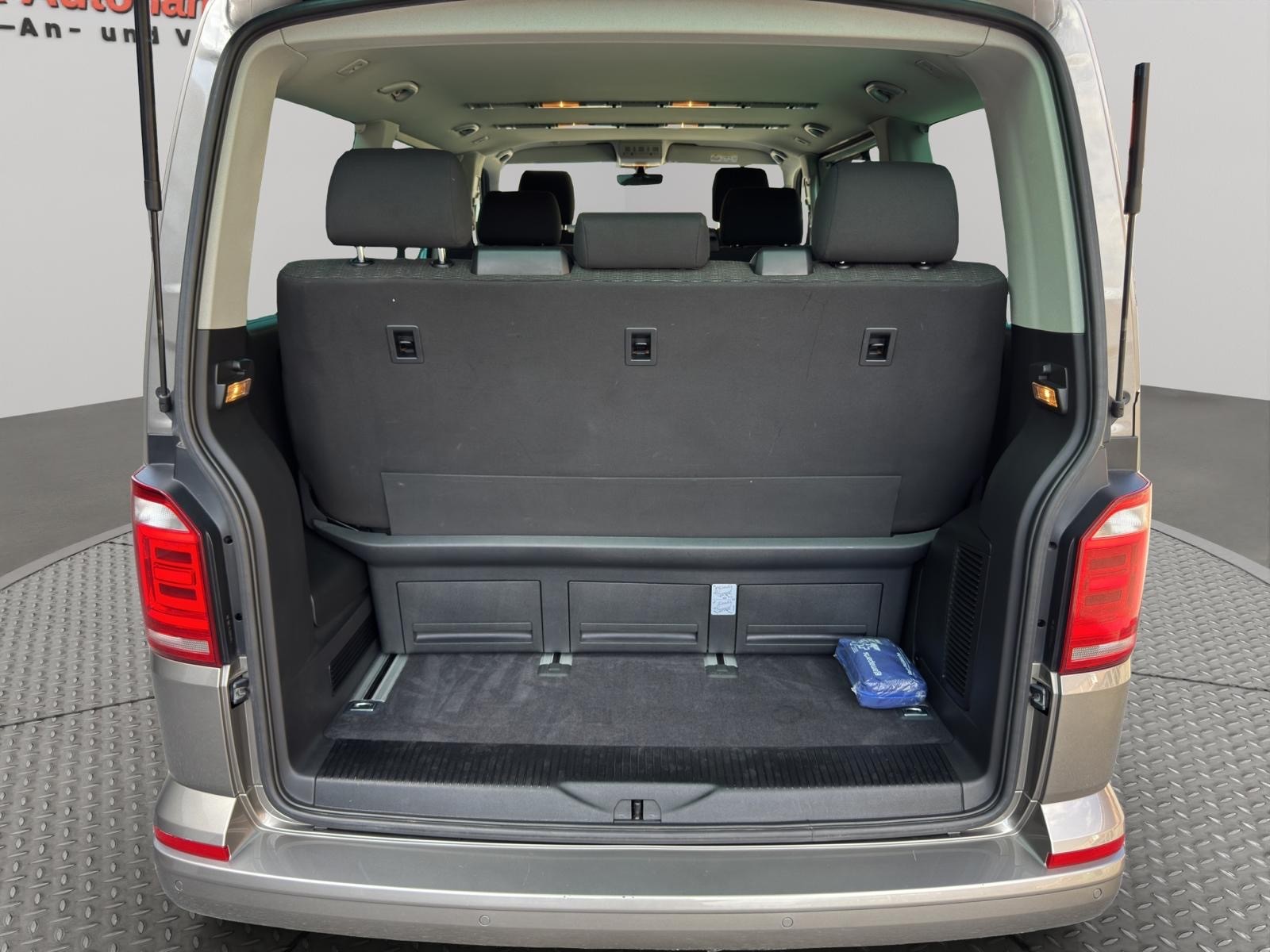 VW T6 Multivan 2.0 Bi-TDI Family Gen. Six 4Motion DSG-image-5