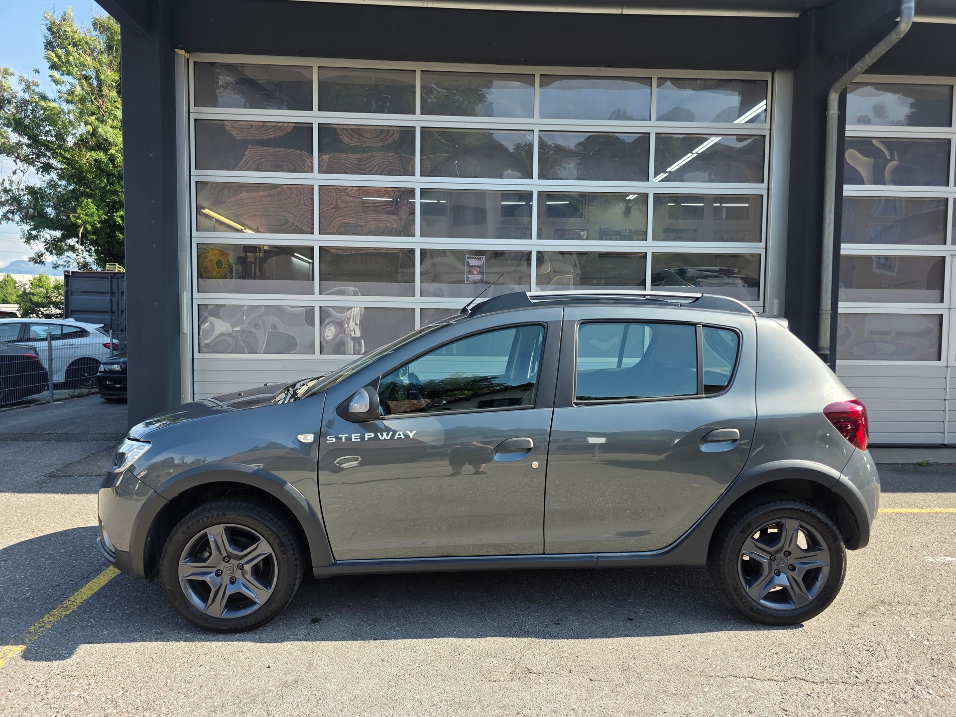 DACIA Sandero Tce 90 Stepway-image-2