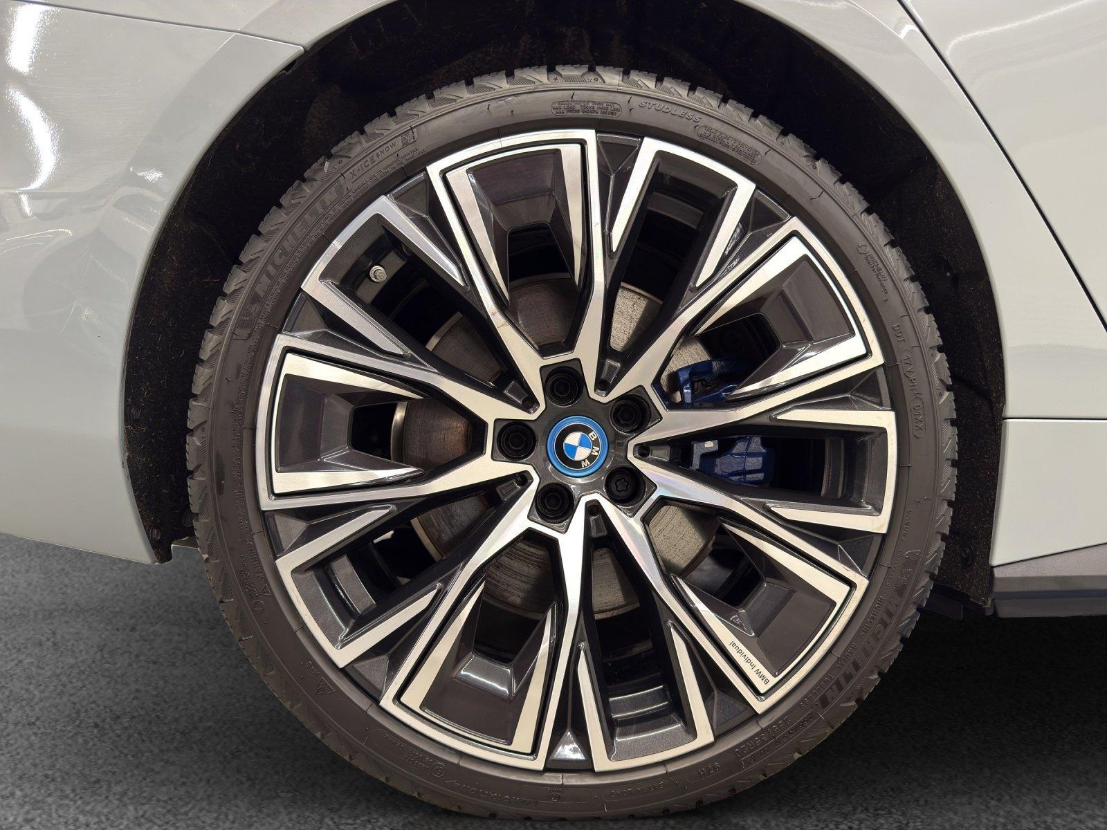 BMW i4 M50-image-10