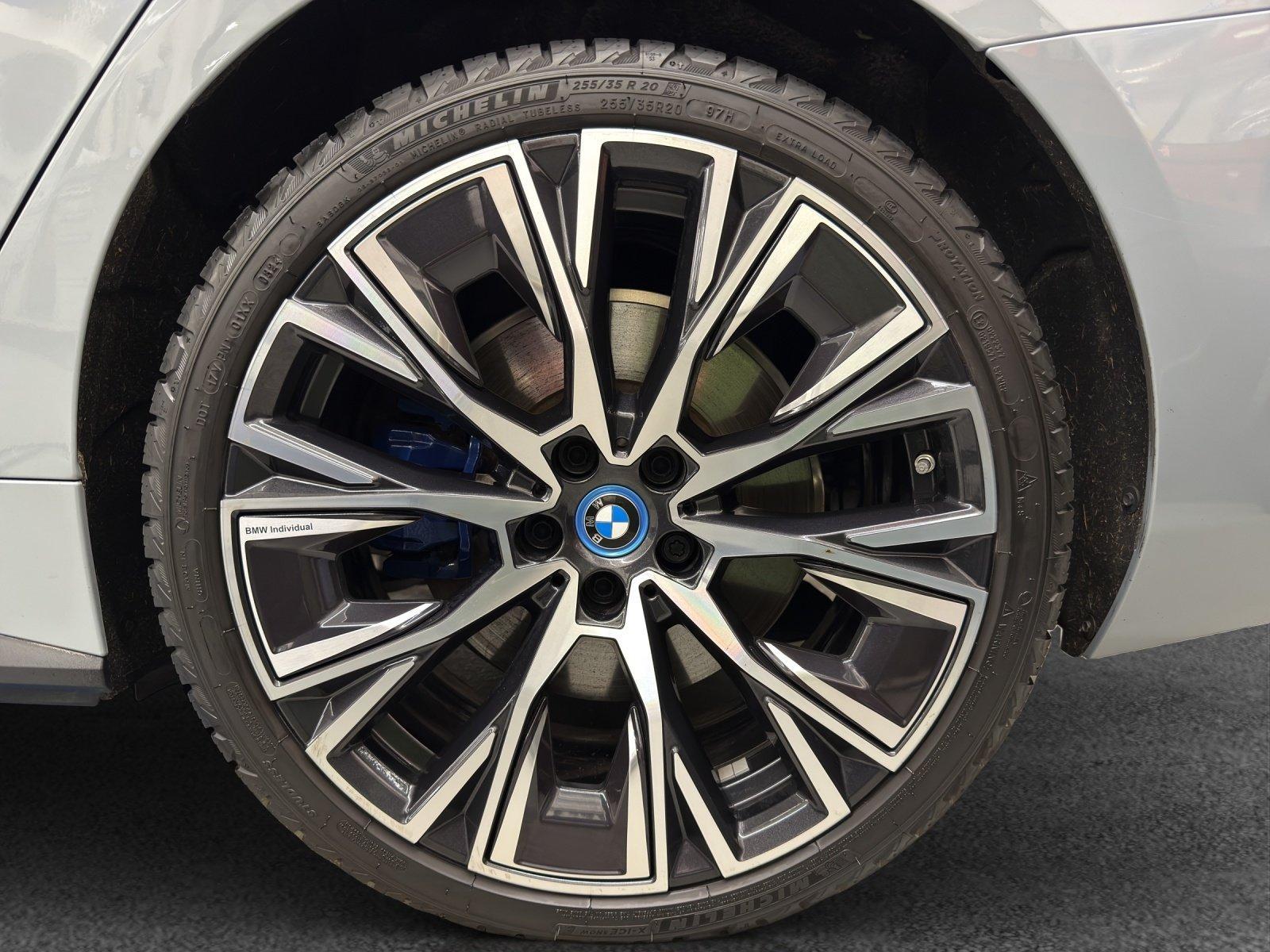 BMW i4 M50-image-9