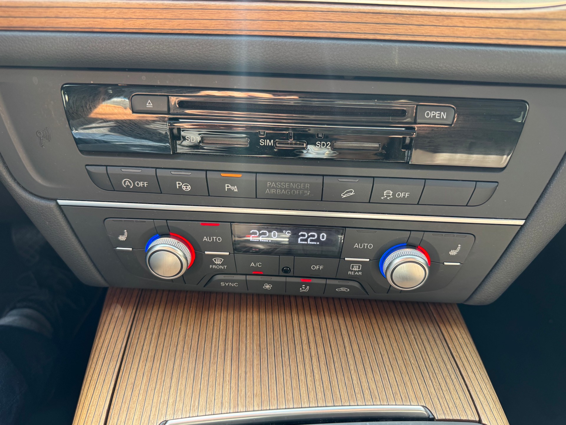 AUDI A6 allroad 3.0 BiTDI V6 quattro tiptronic-image-14