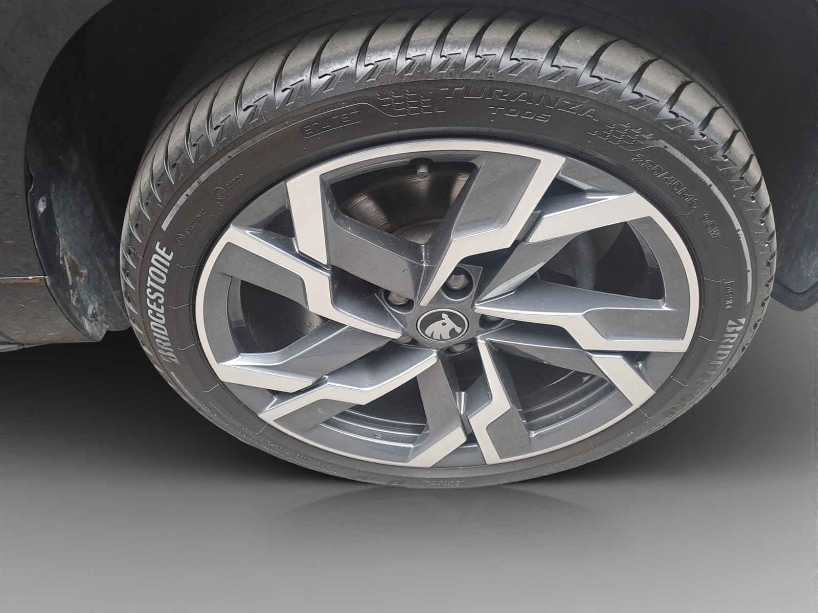 SKODA Karoq 2.0 TSI SportLine 4x4 DSG-image-14