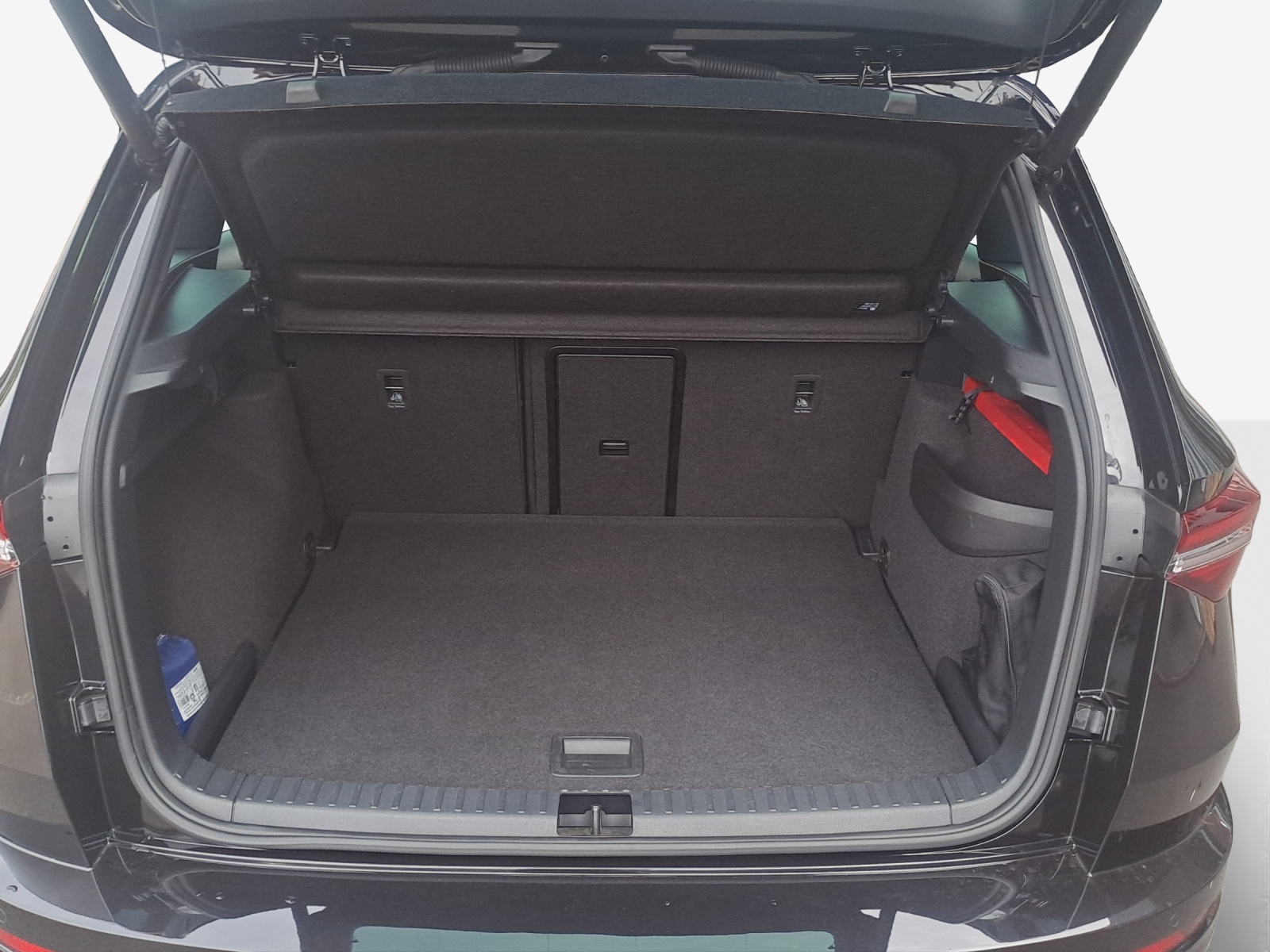 SKODA Karoq 2.0 TSI SportLine 4x4 DSG-image-12
