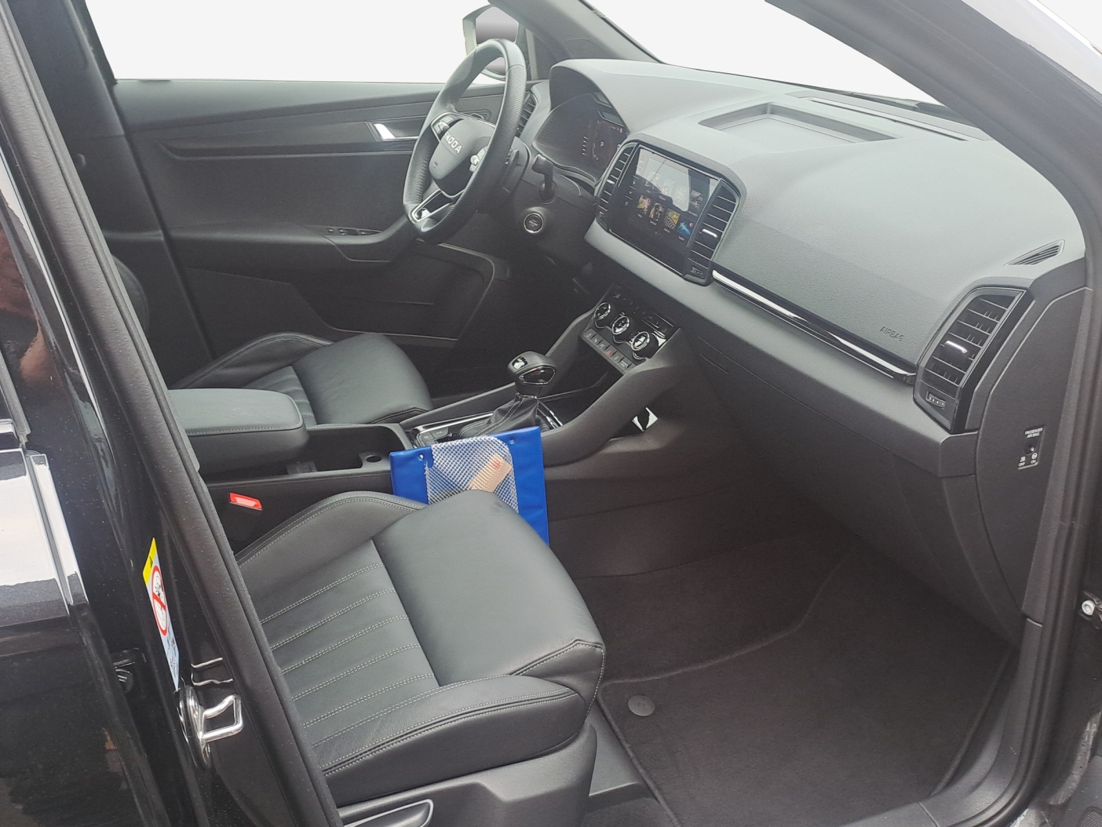 SKODA Karoq 2.0 TSI SportLine 4x4 DSG-image-13