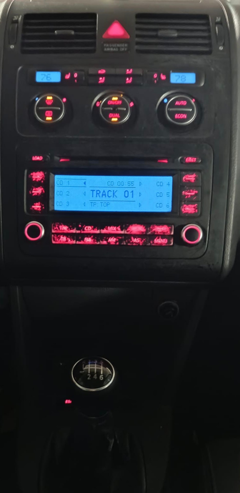 VW Touran 2.0 FSI Highline-image-6