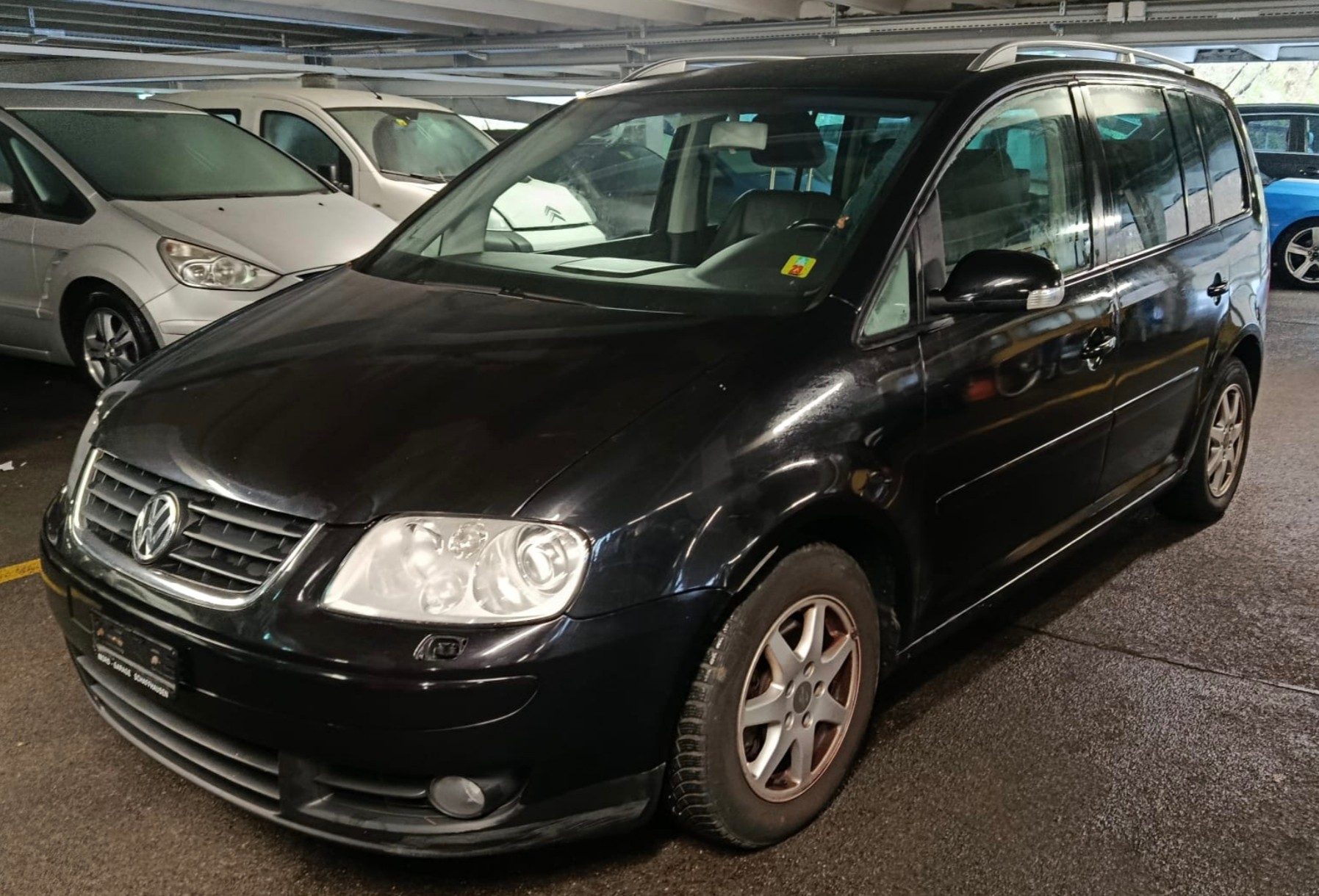 VW Touran 2.0 FSI Highline-image-1