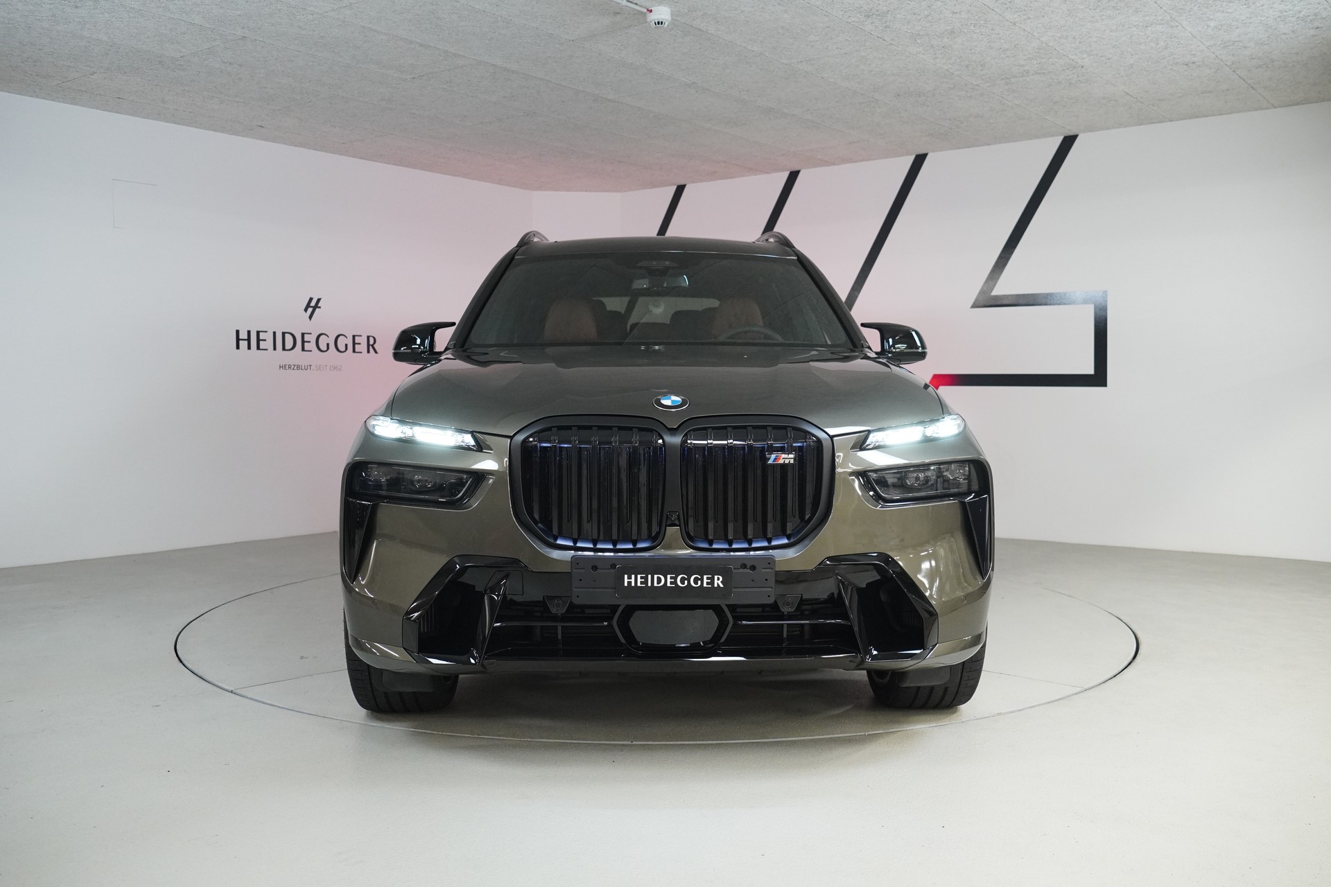 BMW X7 xDrive 48V M60i Steptronic M Sport Pro-image-1
