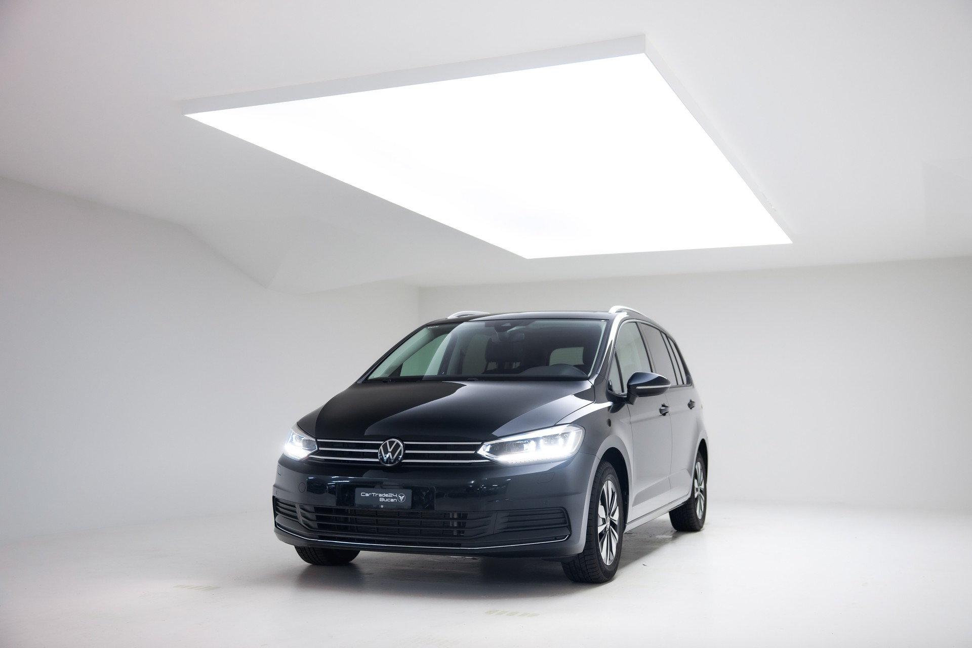 VW Touran 2.0 TDI BlueMotion Technology Comfortline DSG-image-3