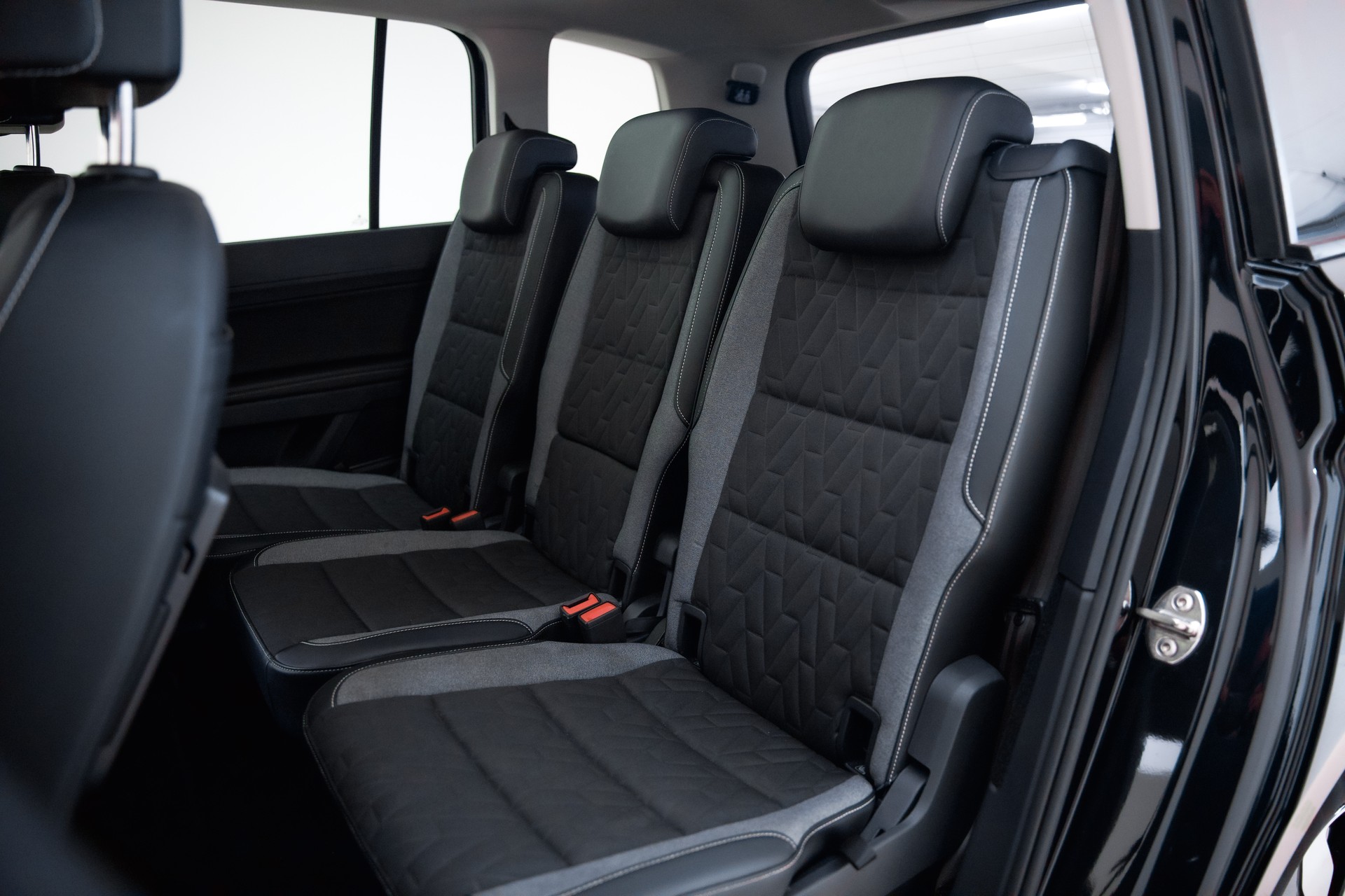 VW Touran 2.0 TDI BlueMotion Technology Comfortline DSG-image-22