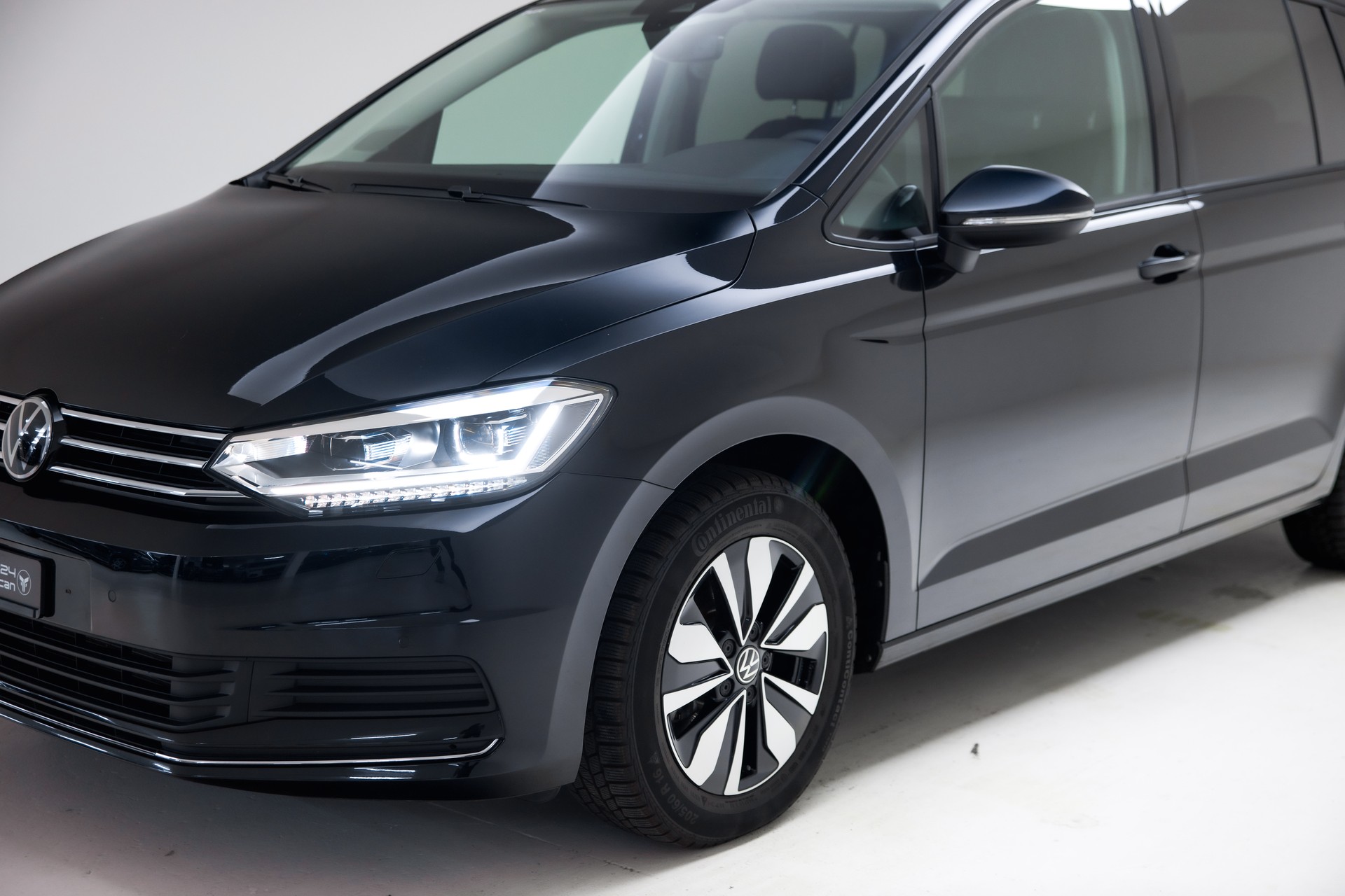 VW Touran 2.0 TDI BlueMotion Technology Comfortline DSG-image-16