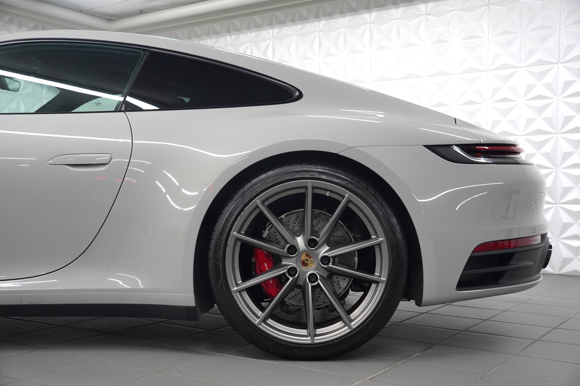 PORSCHE 911 Carrera 4S PDK-image-9