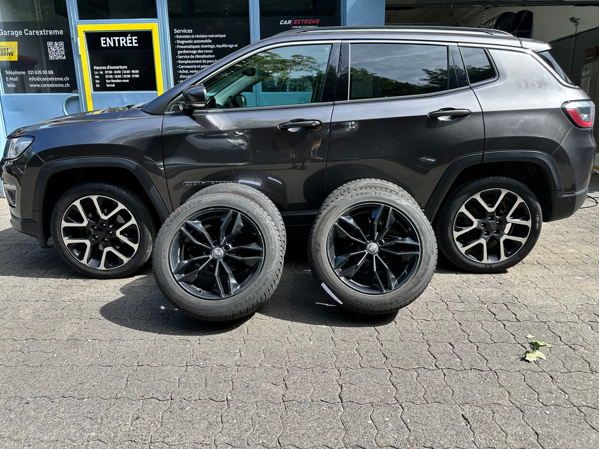 JEEP Compass 1.4 Turbo Limited AWD 9ATX-image-14